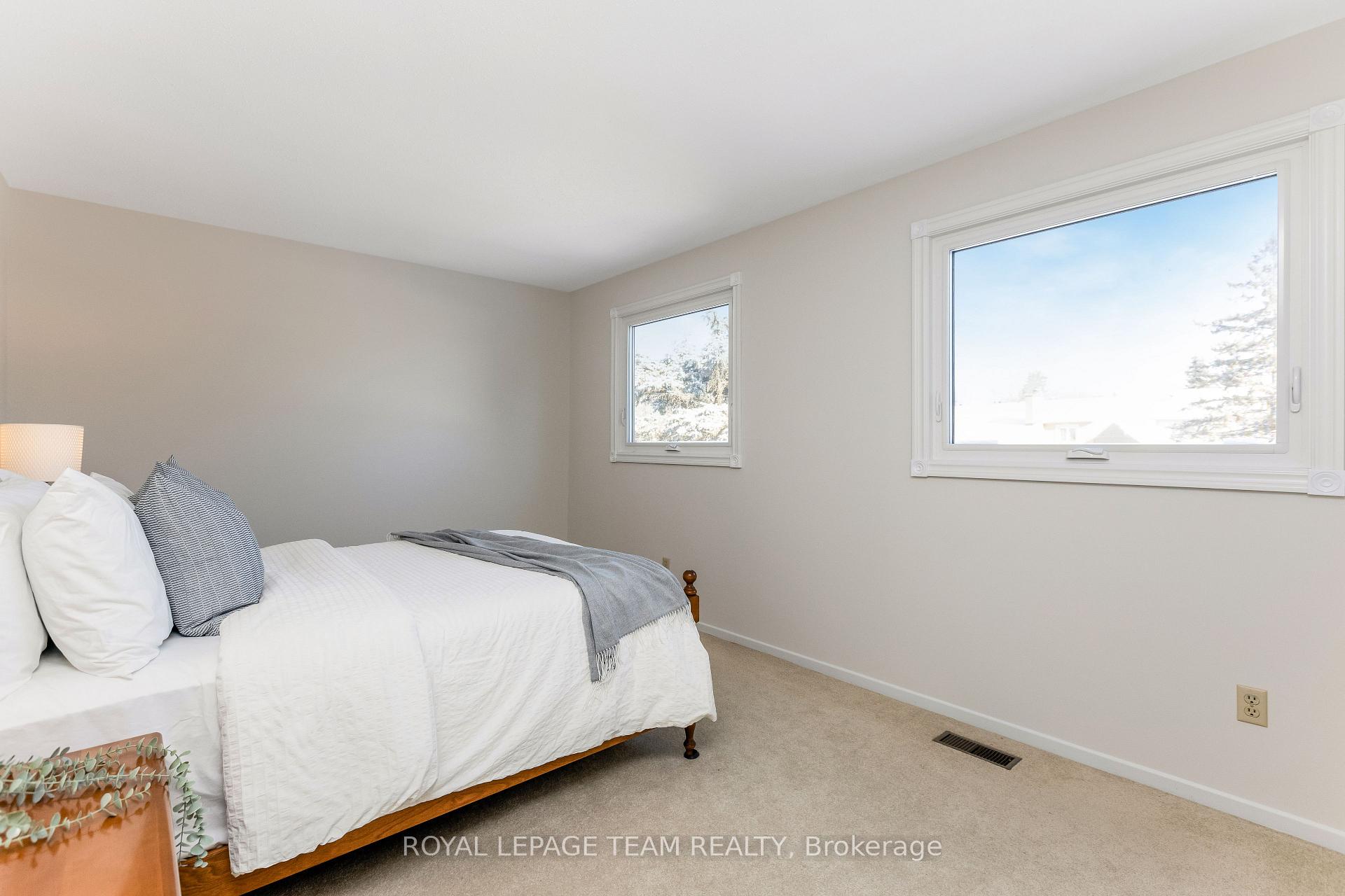 Photo 27 of 38 Riding Way, Ottawa, Kanata - Bridlewood — HOMEH