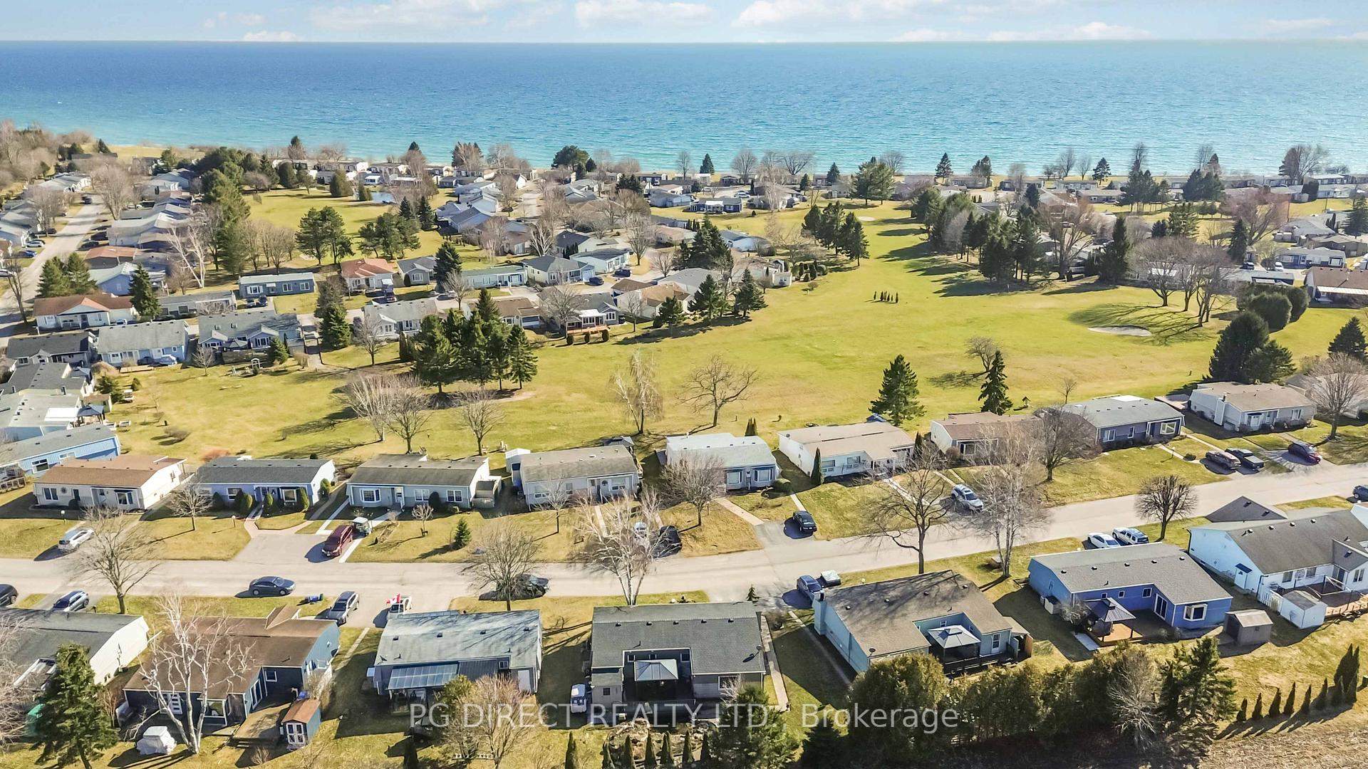 Photo 18 of 51 Fairway Drive, Clarington, Newcastle — HOMEH