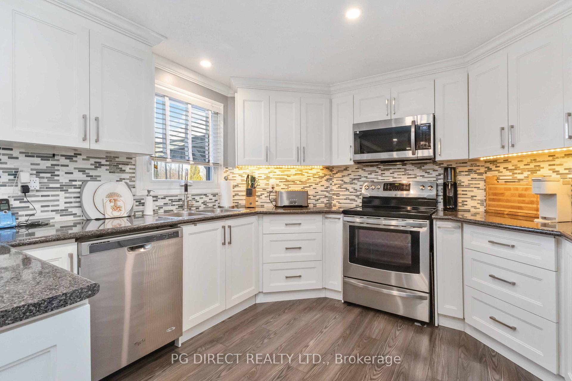 Photo 15 of 51 Fairway Drive, Clarington, Newcastle — HOMEH