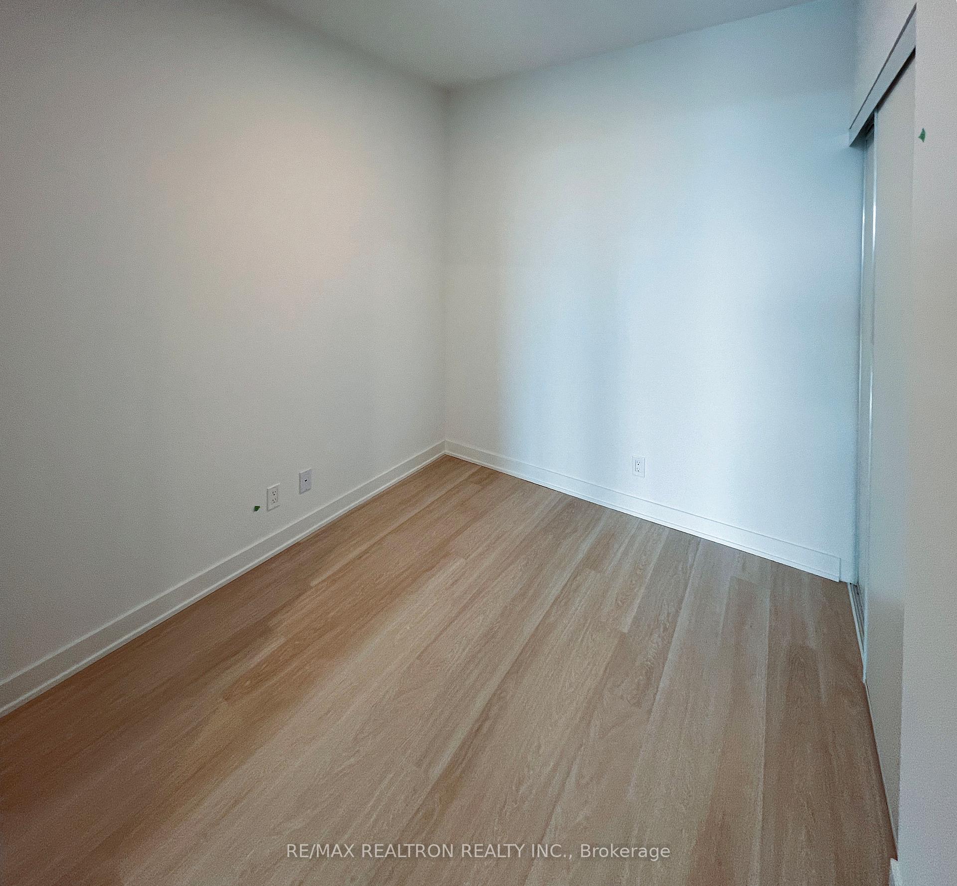 Photo 9 of Unit A1603, 30 Upper Mall Way, Vaughan, Brownridge — HOMEH