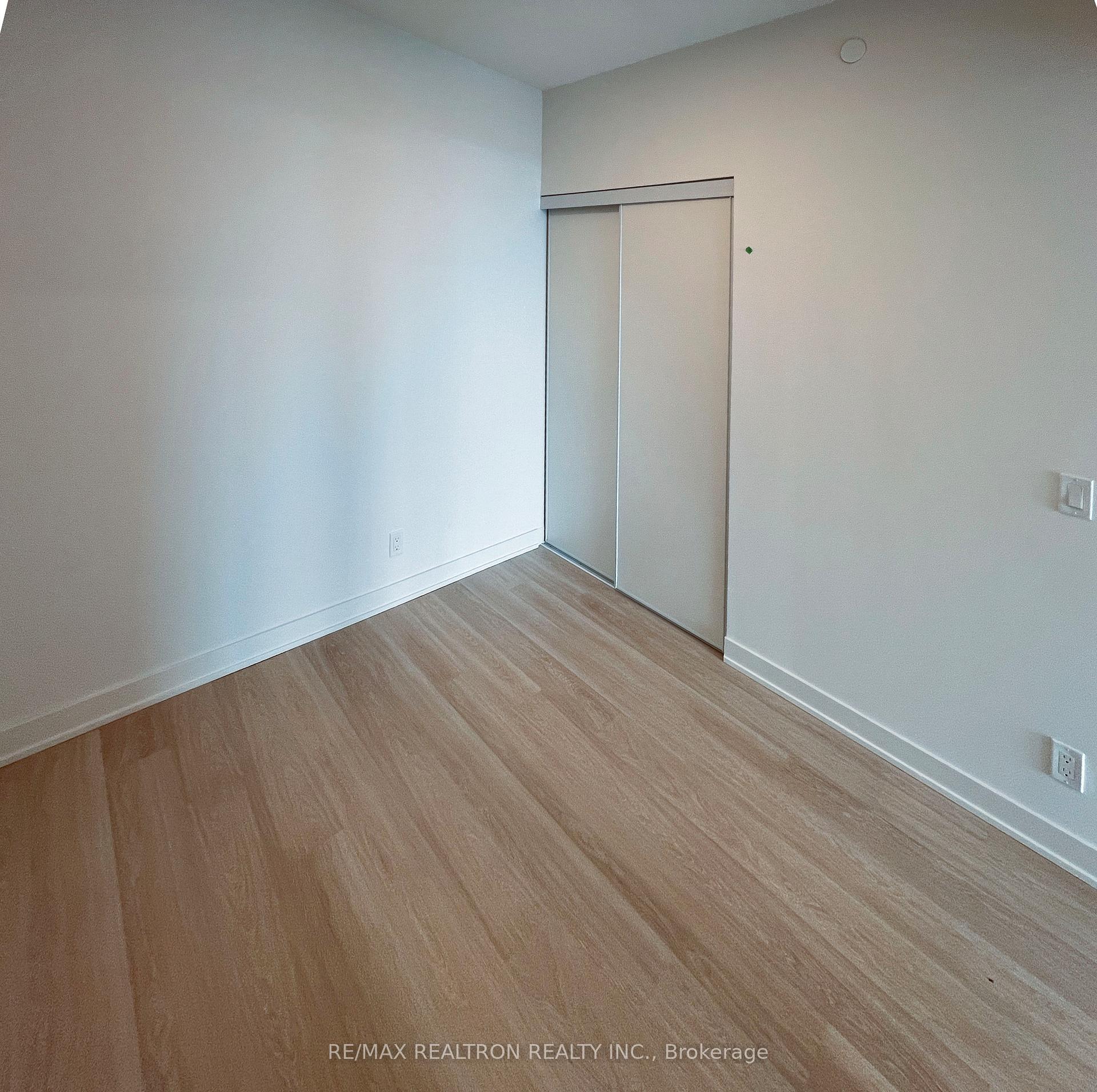 Photo 21 of Unit A1603, 30 Upper Mall Way, Vaughan, Brownridge — HOMEH