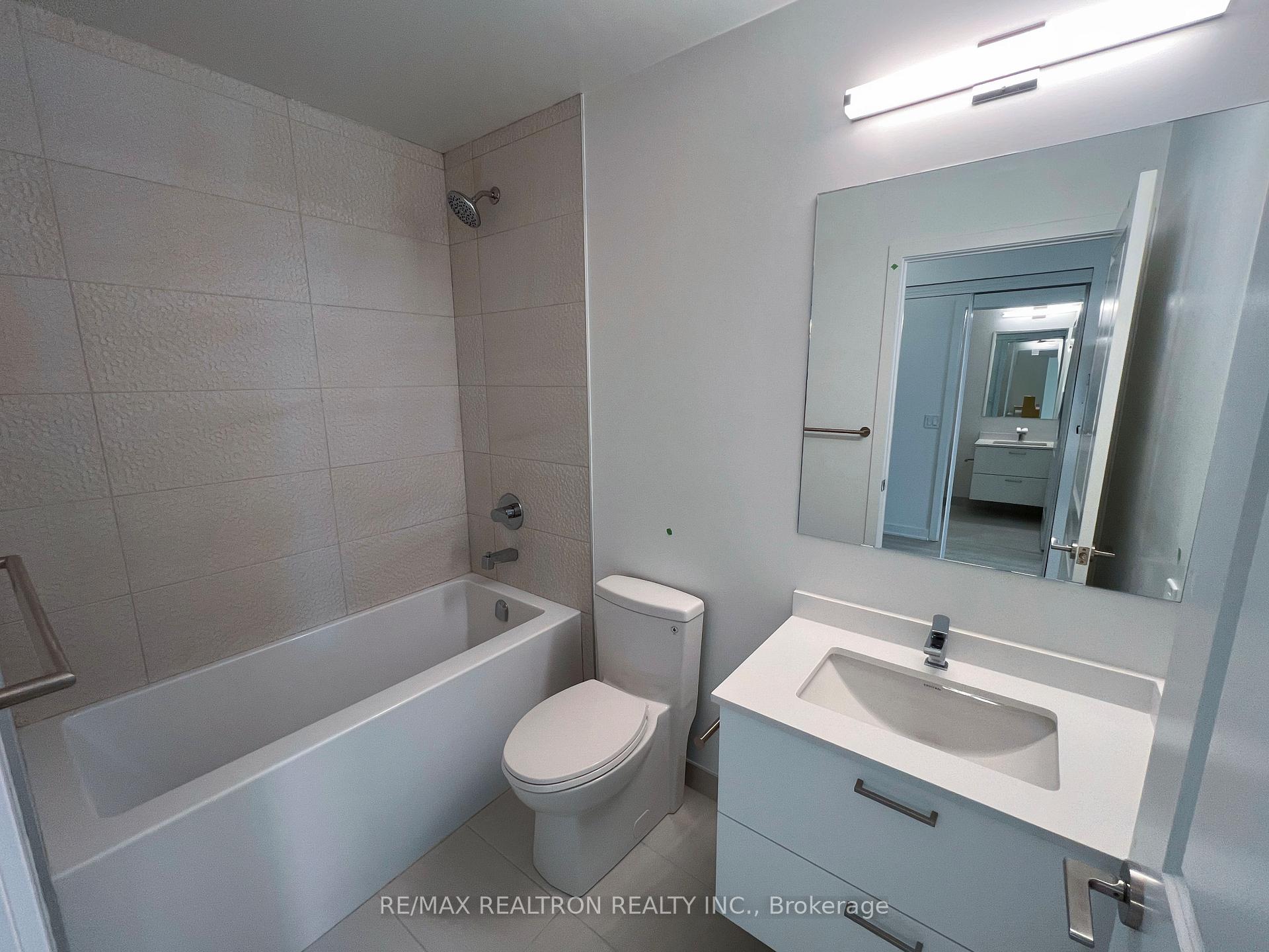 Photo 18 of Unit A1603, 30 Upper Mall Way, Vaughan, Brownridge — HOMEH