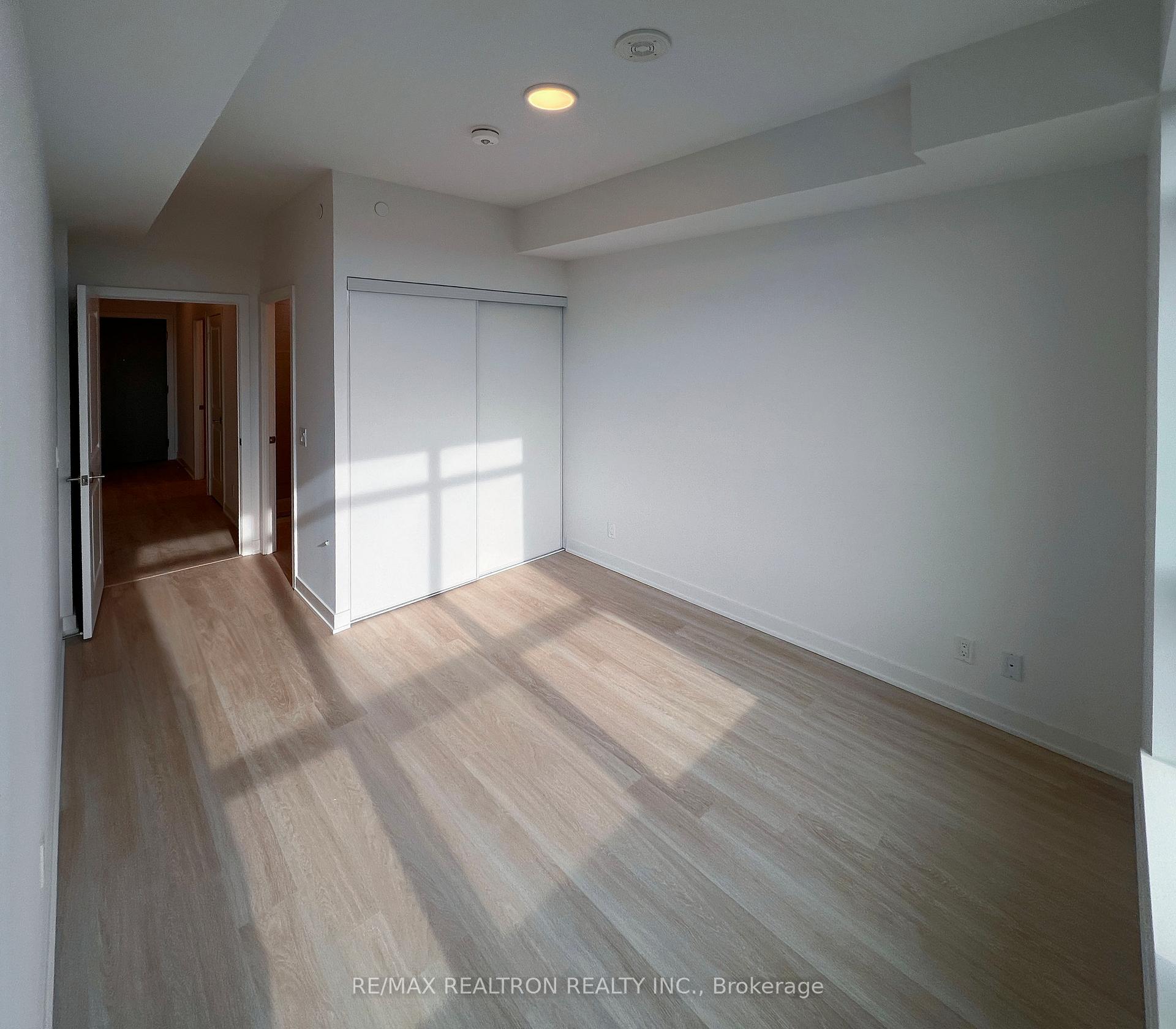 Photo 22 of Unit A1603, 30 Upper Mall Way, Vaughan, Brownridge — HOMEH