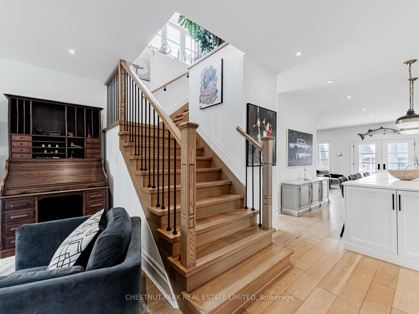 Photo 6 of 15 St Hubert Avenue, Toronto, Danforth Village-East York — HOMEH