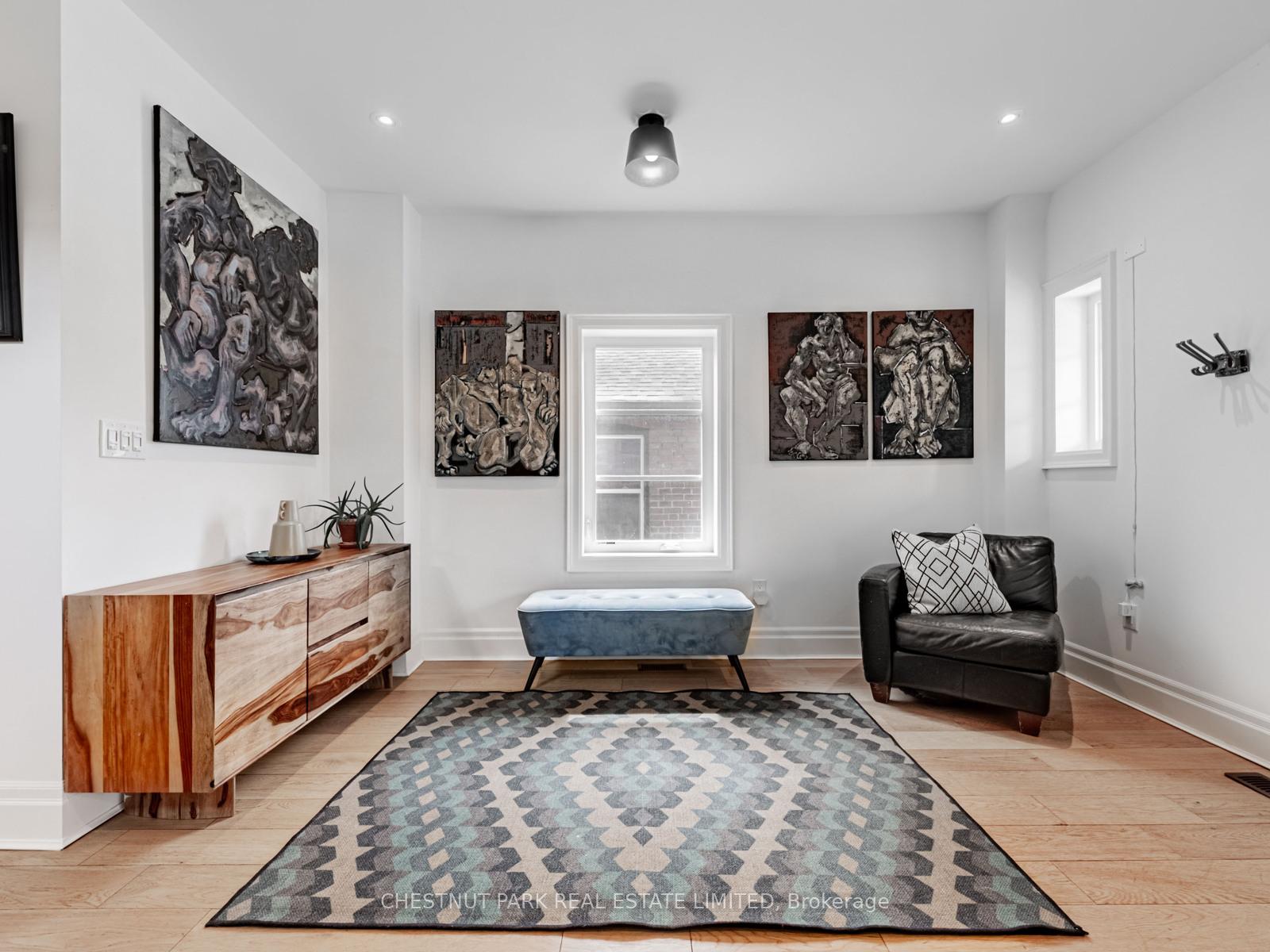 Photo 11 of 15 St Hubert Avenue, Toronto, Danforth Village-East York — HOMEH