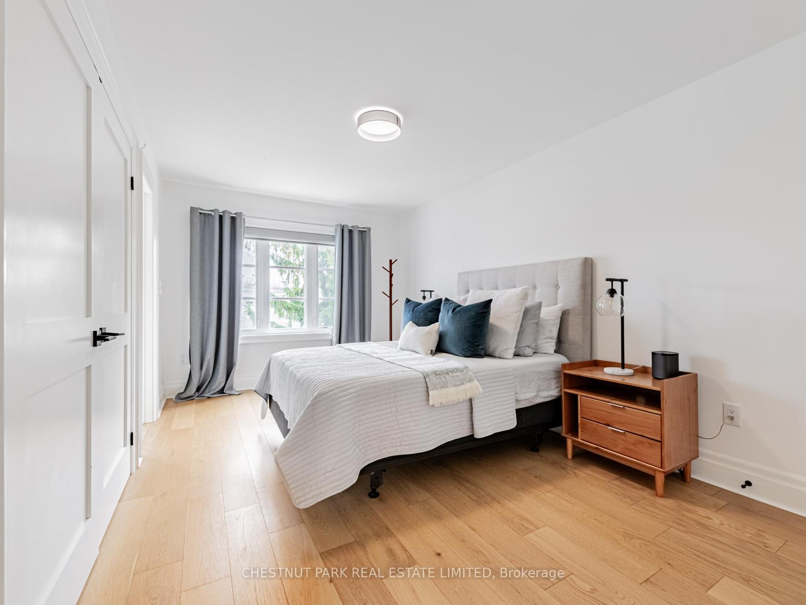 Photo 15 of 15 St Hubert Avenue, Toronto, Danforth Village-East York — HOMEH
