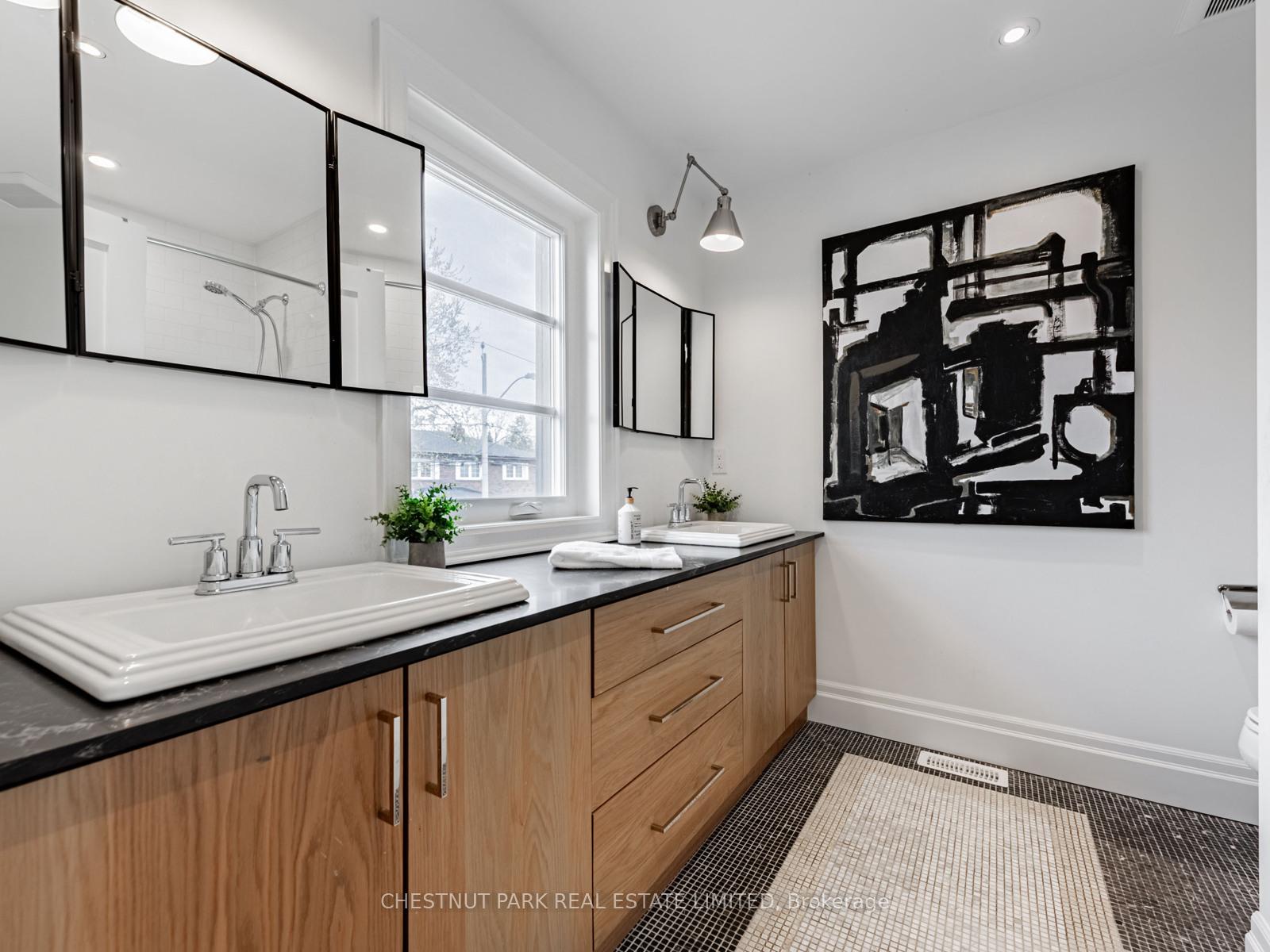 Photo 13 of 15 St Hubert Avenue, Toronto, Danforth Village-East York — HOMEH