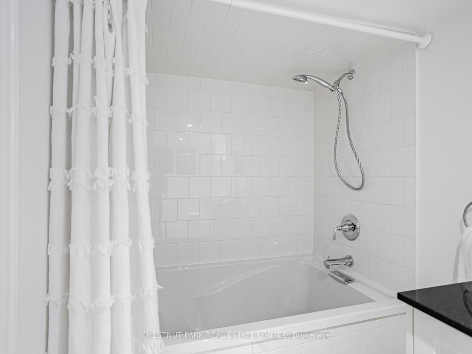 Photo 9 of 15 St Hubert Avenue, Toronto, Danforth Village-East York — HOMEH