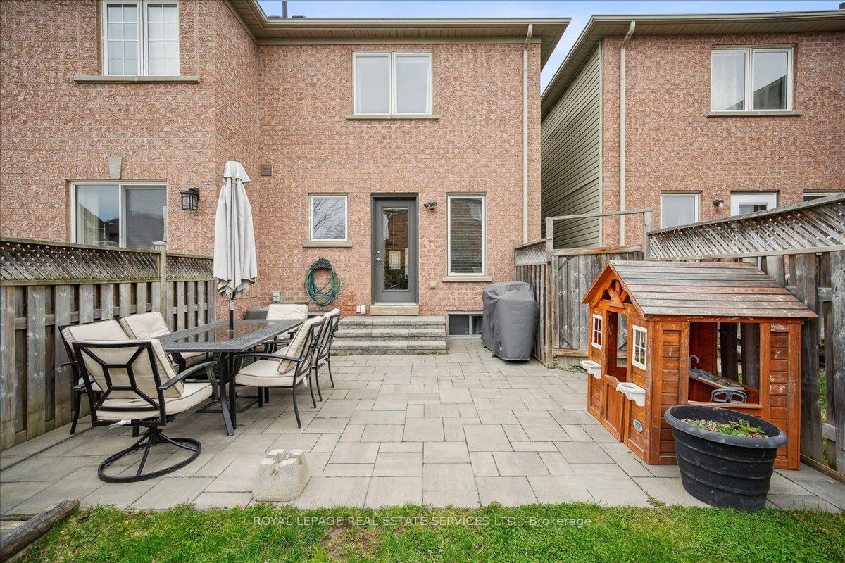 Photo 29 of 83 Crystal Glen Crescent, Brampton, Credit Valley — HOMEH