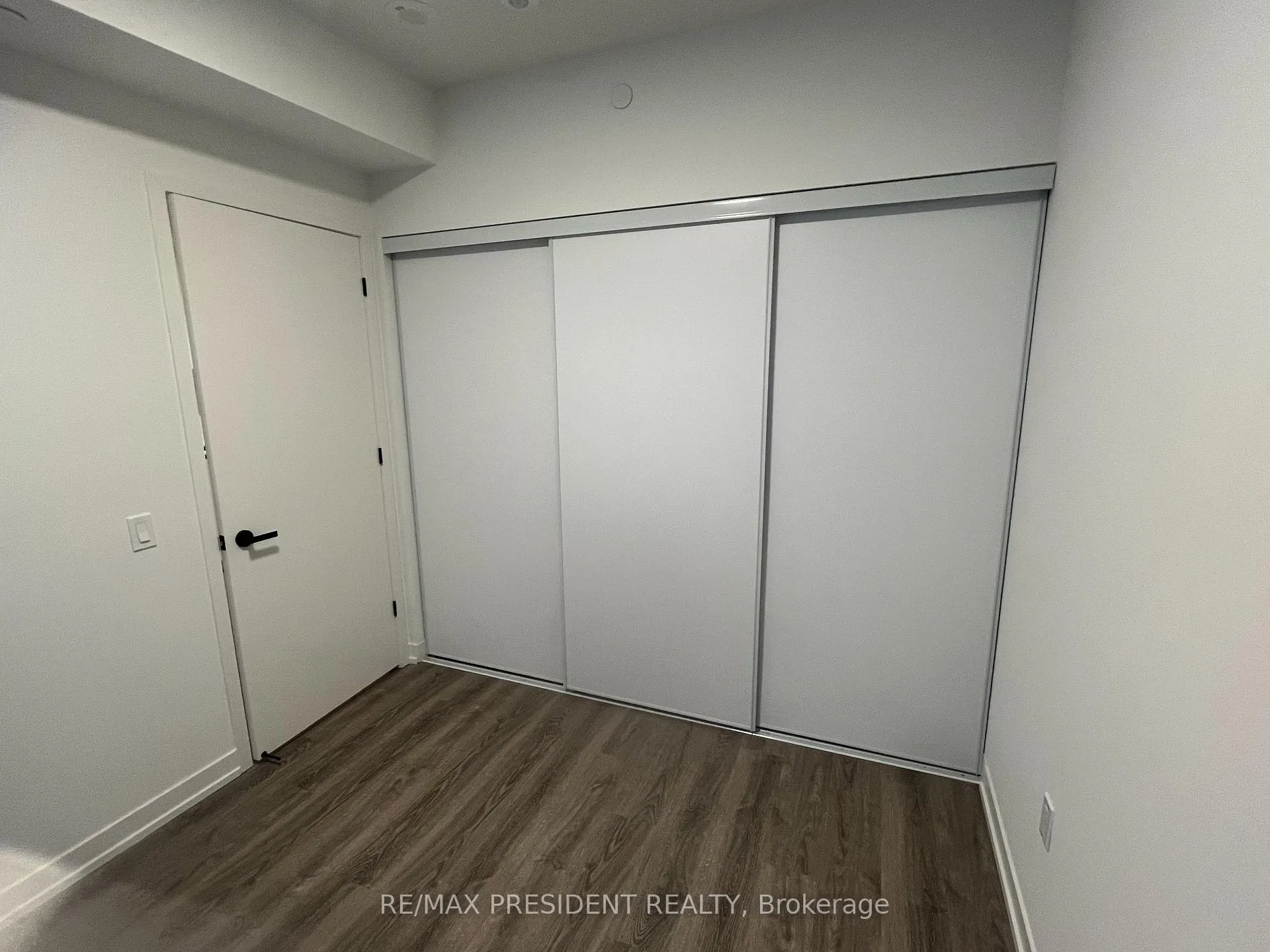 Photo 16 of Unit 4110, 8 Interchange Way, Vaughan, Vaughan Corporate Centre — HOMEH