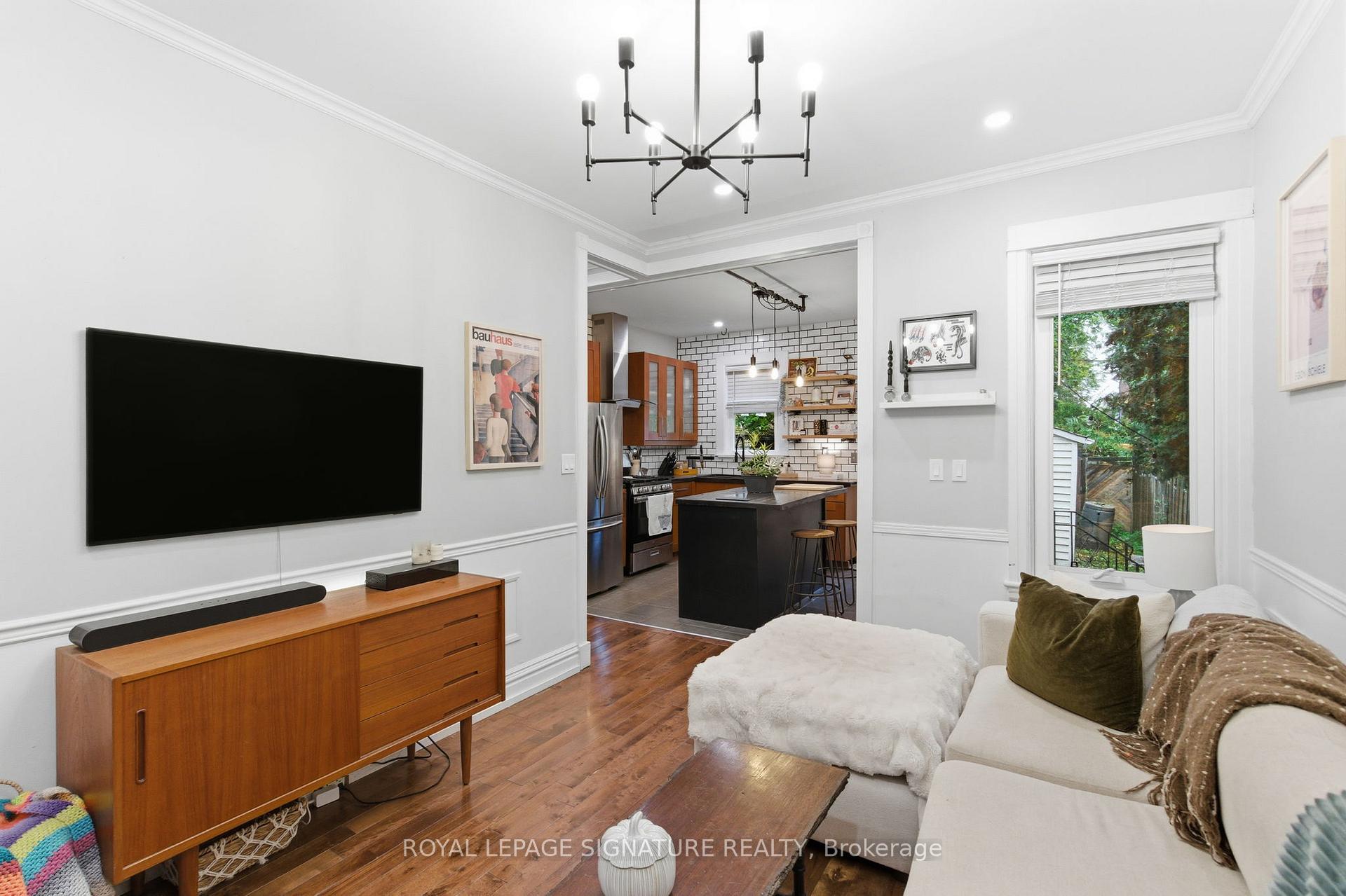 Photo 8 of 191 Burris Street, Hamilton, St. Clair — HOMEH