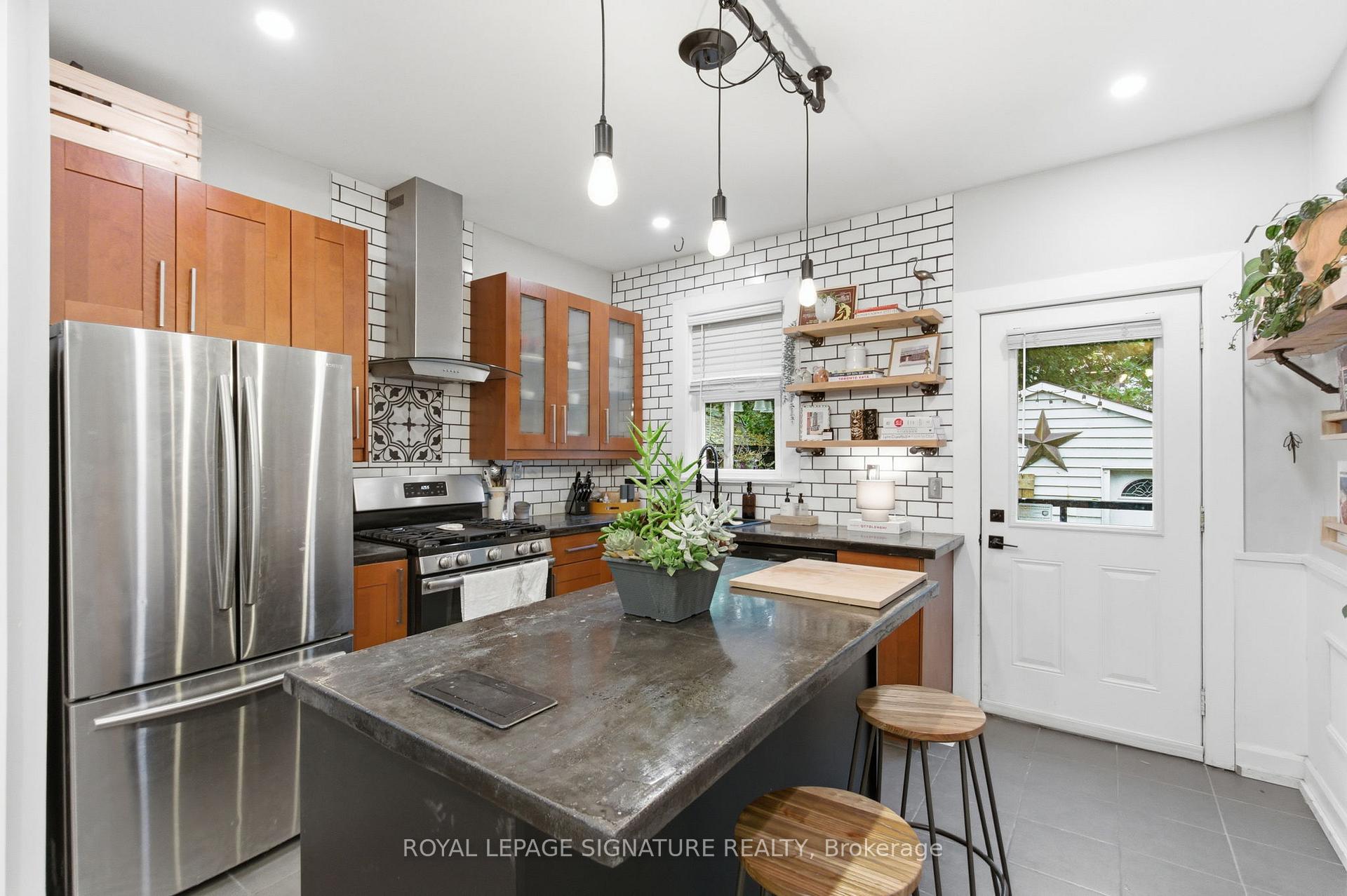 Photo 13 of 191 Burris Street, Hamilton, St. Clair — HOMEH