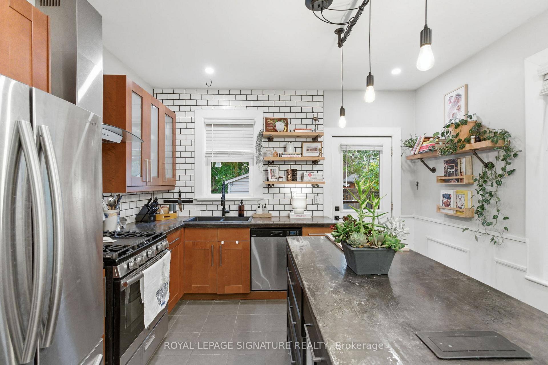 Photo 18 of 191 Burris Street, Hamilton, St. Clair — HOMEH