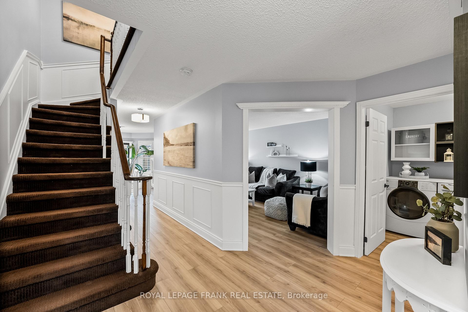 Photo 3 of 36 Kershaw Street, Clarington, Bowmanville — HOMEH