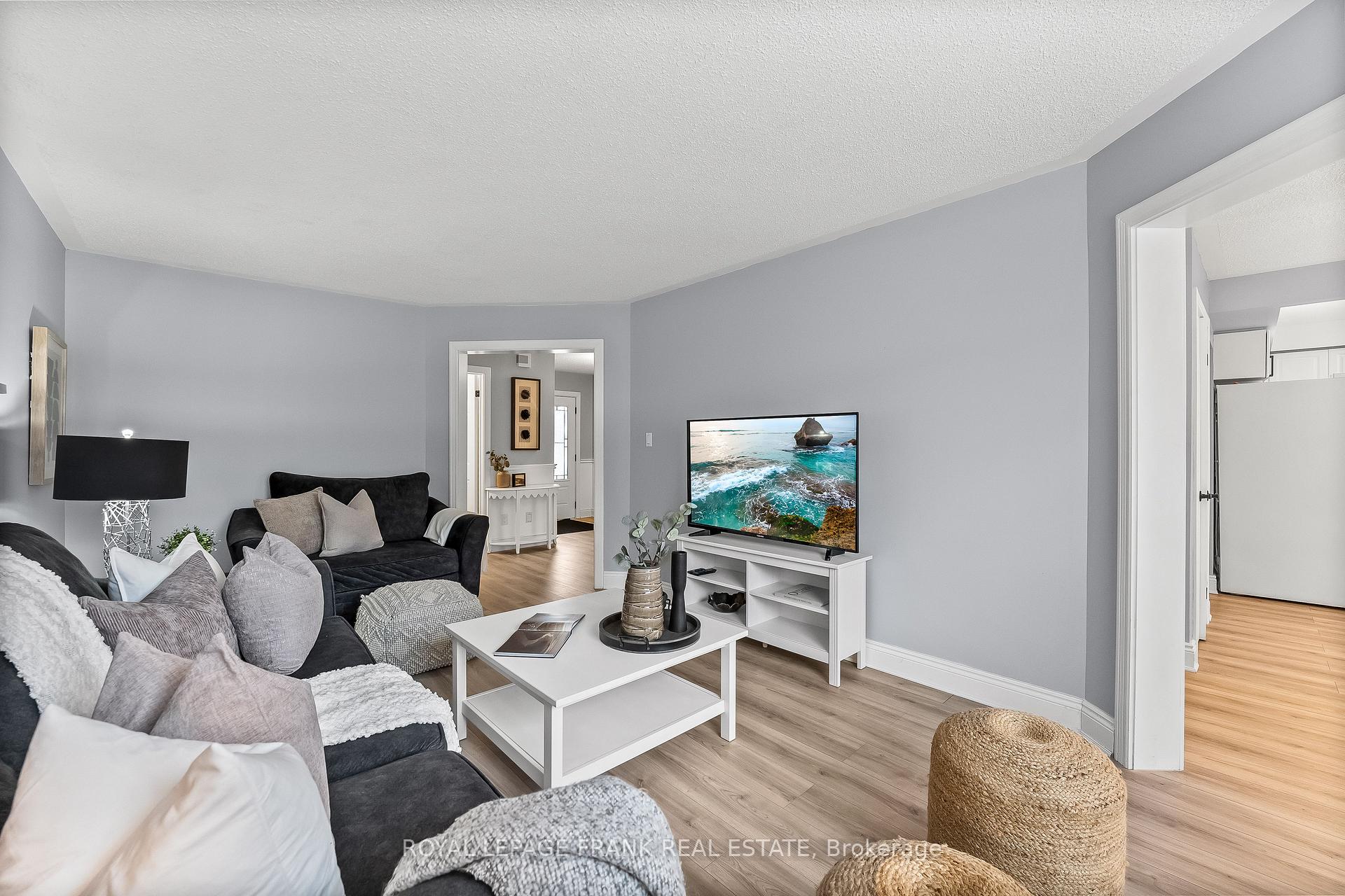 Photo 18 of 36 Kershaw Street, Clarington, Bowmanville — HOMEH