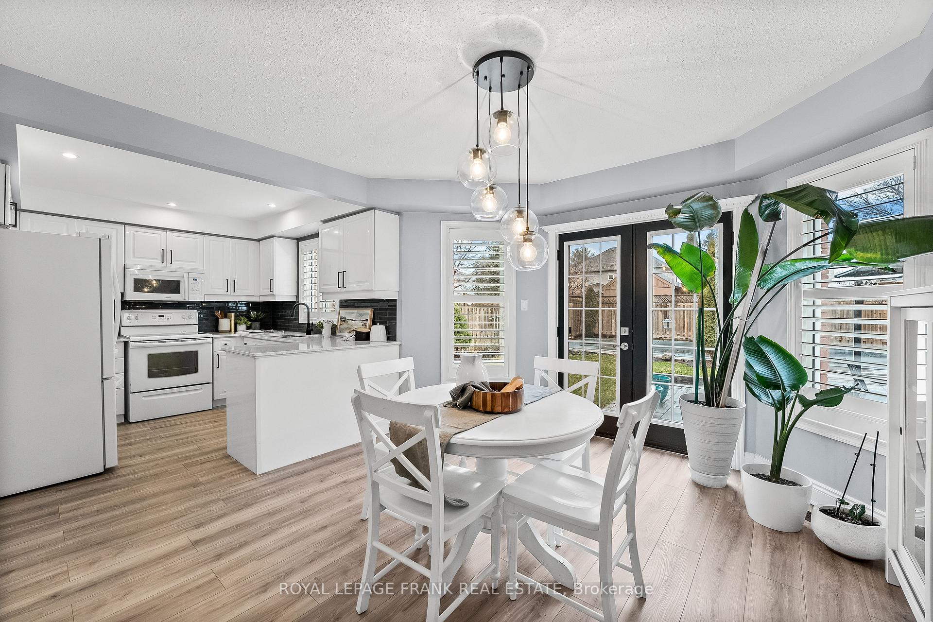 Photo 7 of 36 Kershaw Street, Clarington, Bowmanville — HOMEH