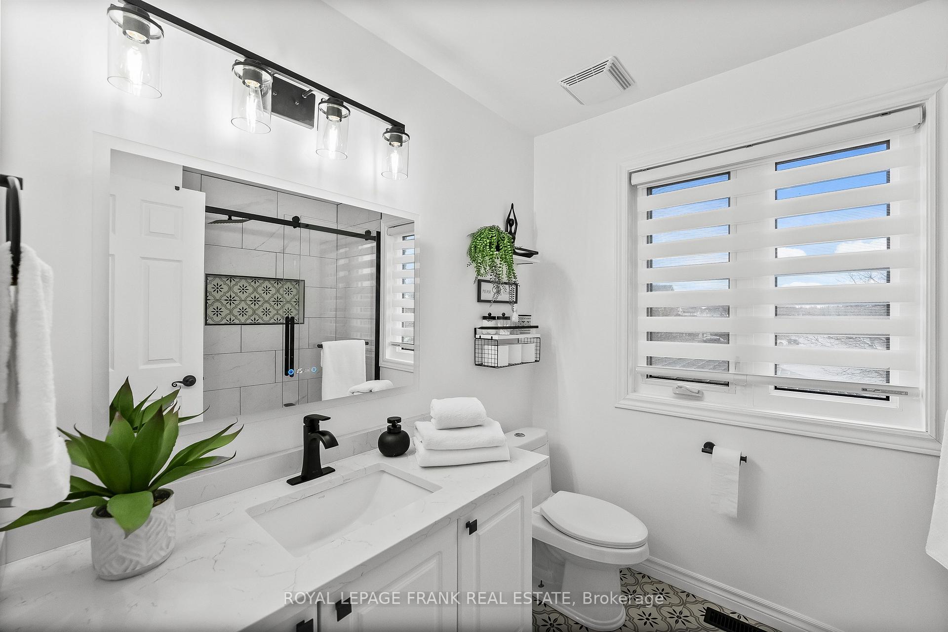 Photo 49 of 36 Kershaw Street, Clarington, Bowmanville — HOMEH