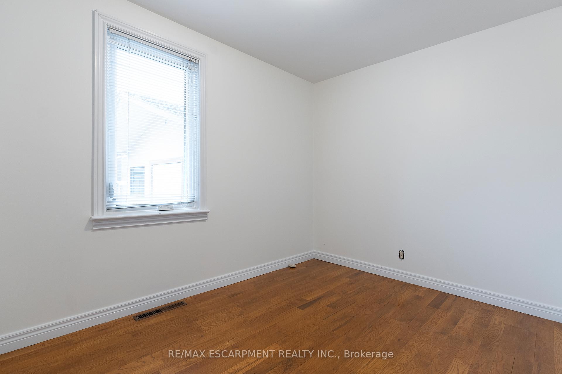 Photo 20 of 808 West 5TH Street, Hamilton, Gourley — HOMEH