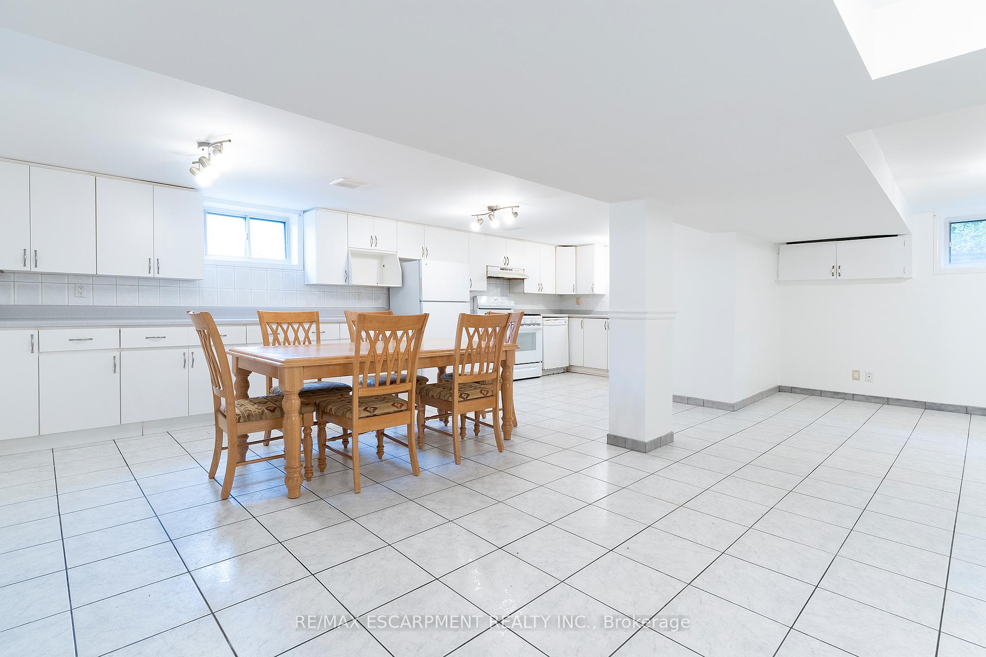 Photo 19 of 808 West 5TH Street, Hamilton, Gourley — HOMEH