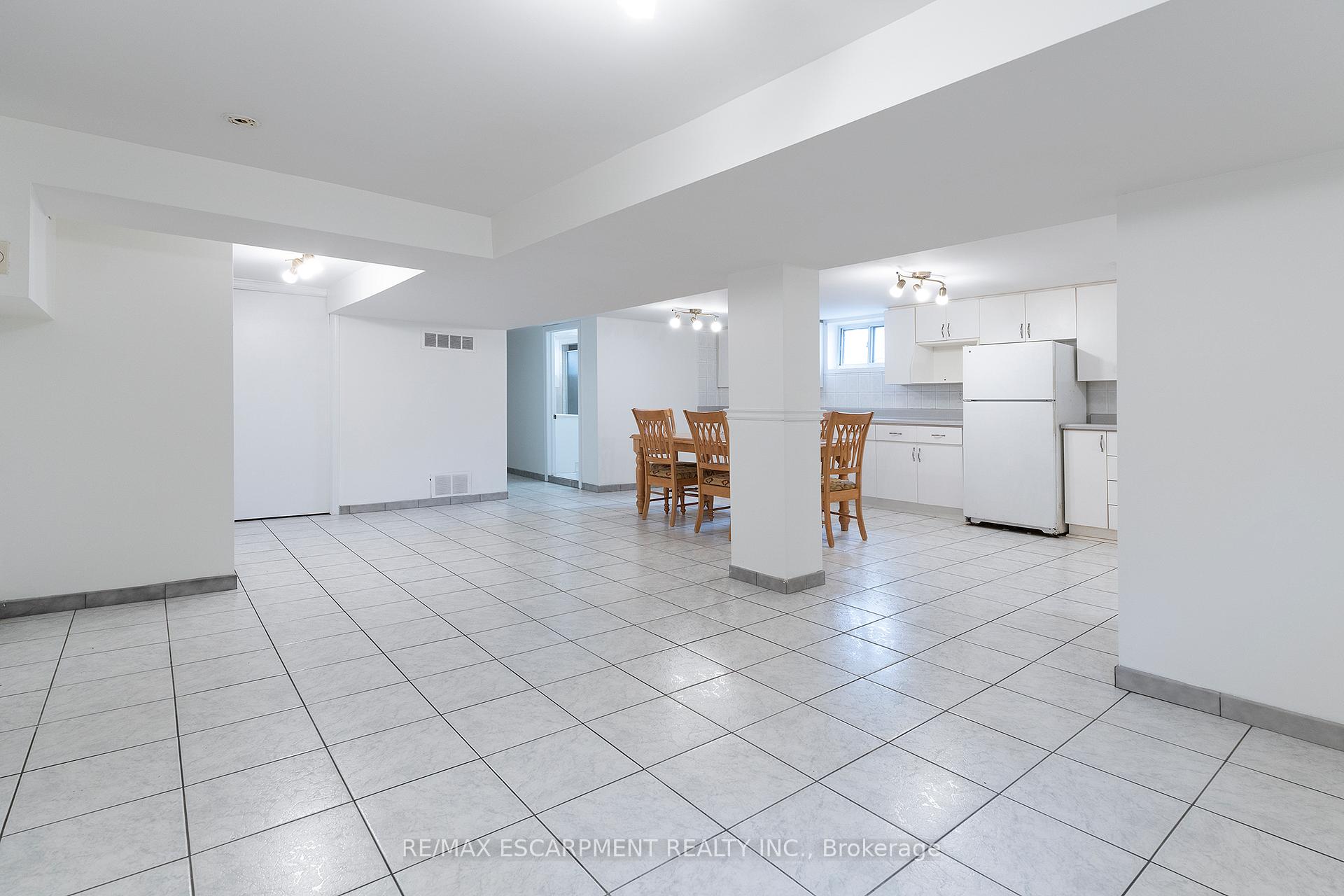 Photo 23 of 808 West 5TH Street, Hamilton, Gourley — HOMEH
