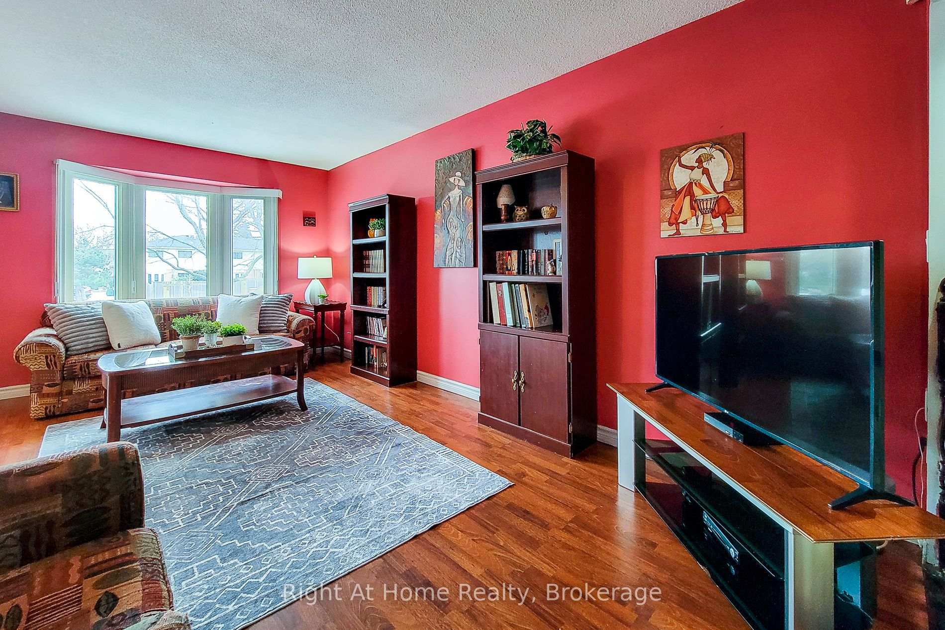 Photo 3 of Unit 4, 860 Rymal Road E, Hamilton, Broughton — HOMEH