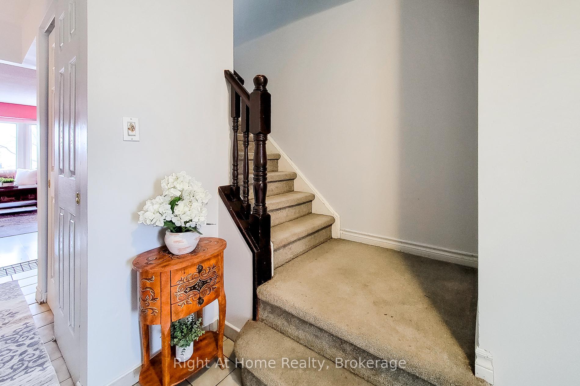 Photo 5 of Unit 4, 860 Rymal Road E, Hamilton, Broughton — HOMEH