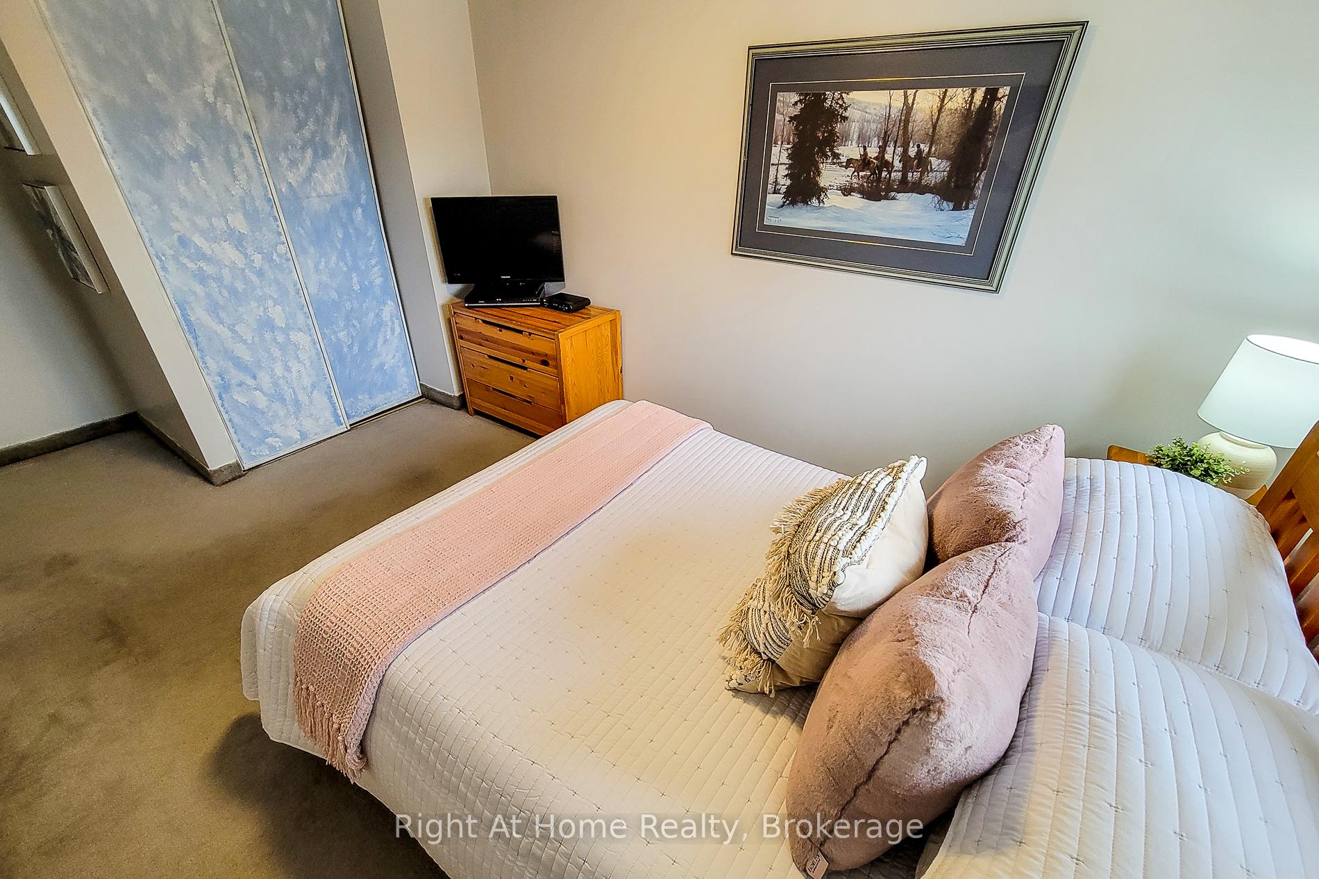 Photo 32 of Unit 4, 860 Rymal Road E, Hamilton, Broughton — HOMEH