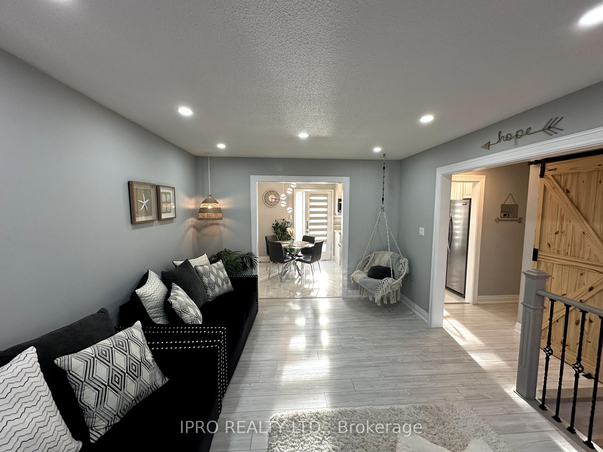 Photo 4 of 31 Stirling Macgregor Drive, Cambridge — HOMEH