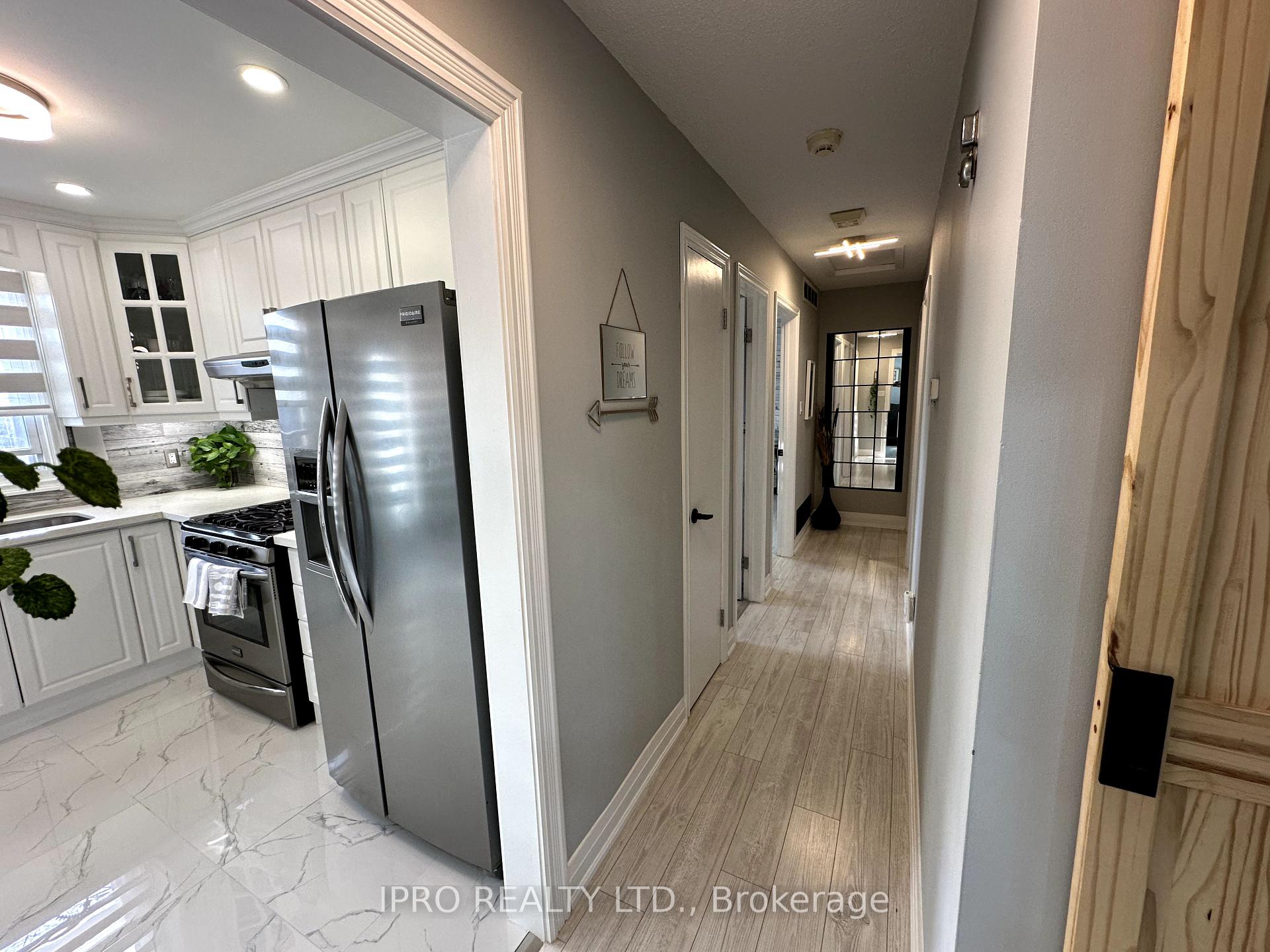 Photo 5 of 31 Stirling Macgregor Drive, Cambridge — HOMEH