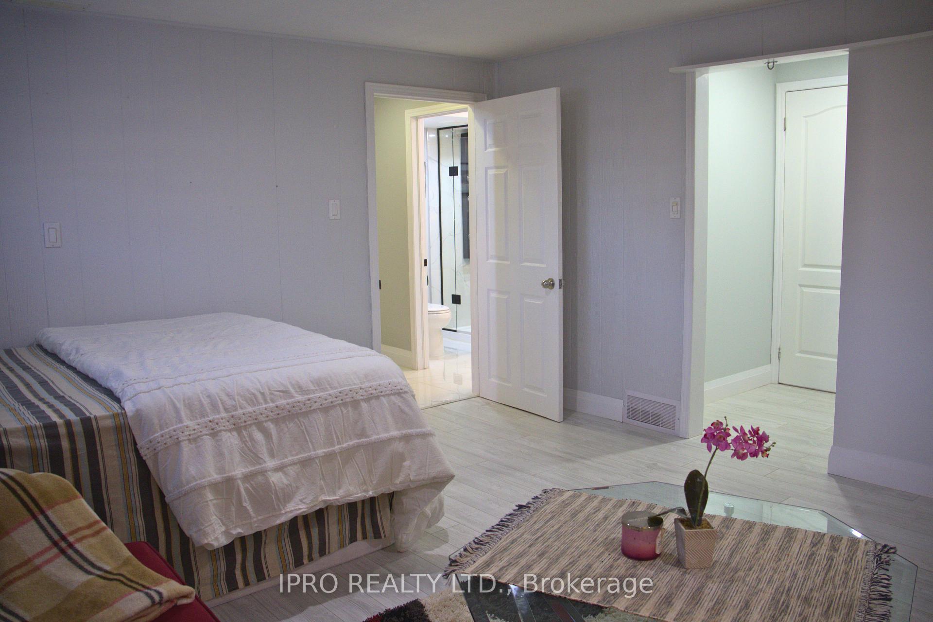 Photo 12 of 31 Stirling Macgregor Drive, Cambridge — HOMEH