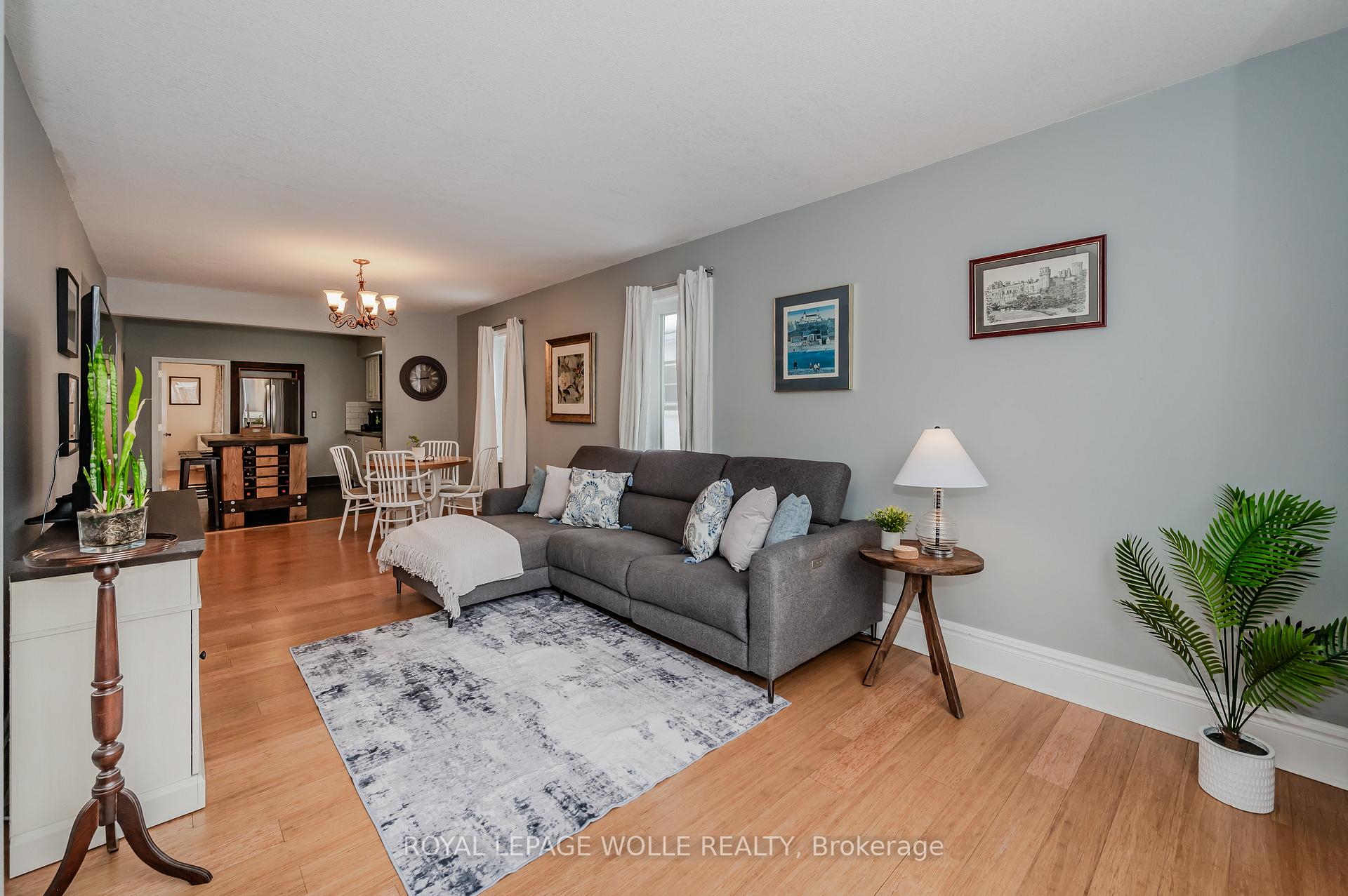 Photo 6 of 13 Grenville Avenue, Kitchener — HOMEH