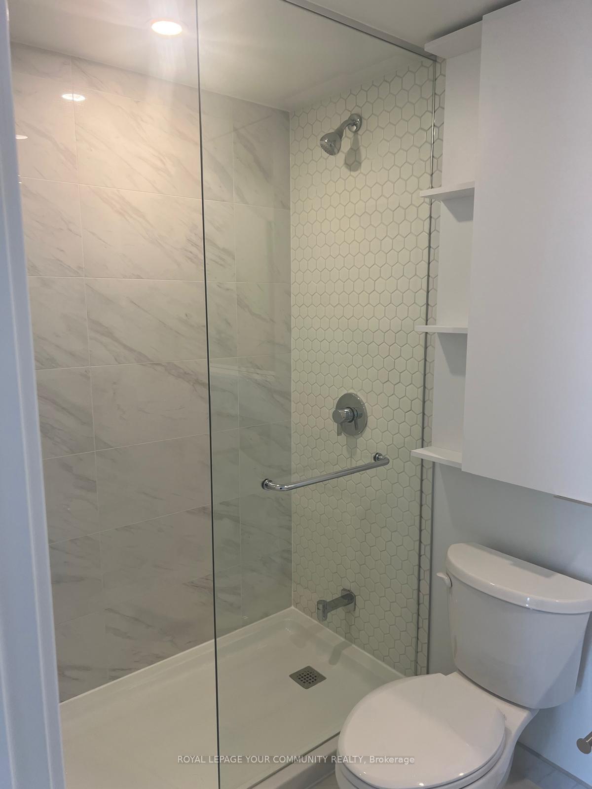 Photo 6 of Unit 1106, 8 Cedarland Drive, Markham, Unionville — HOMEH