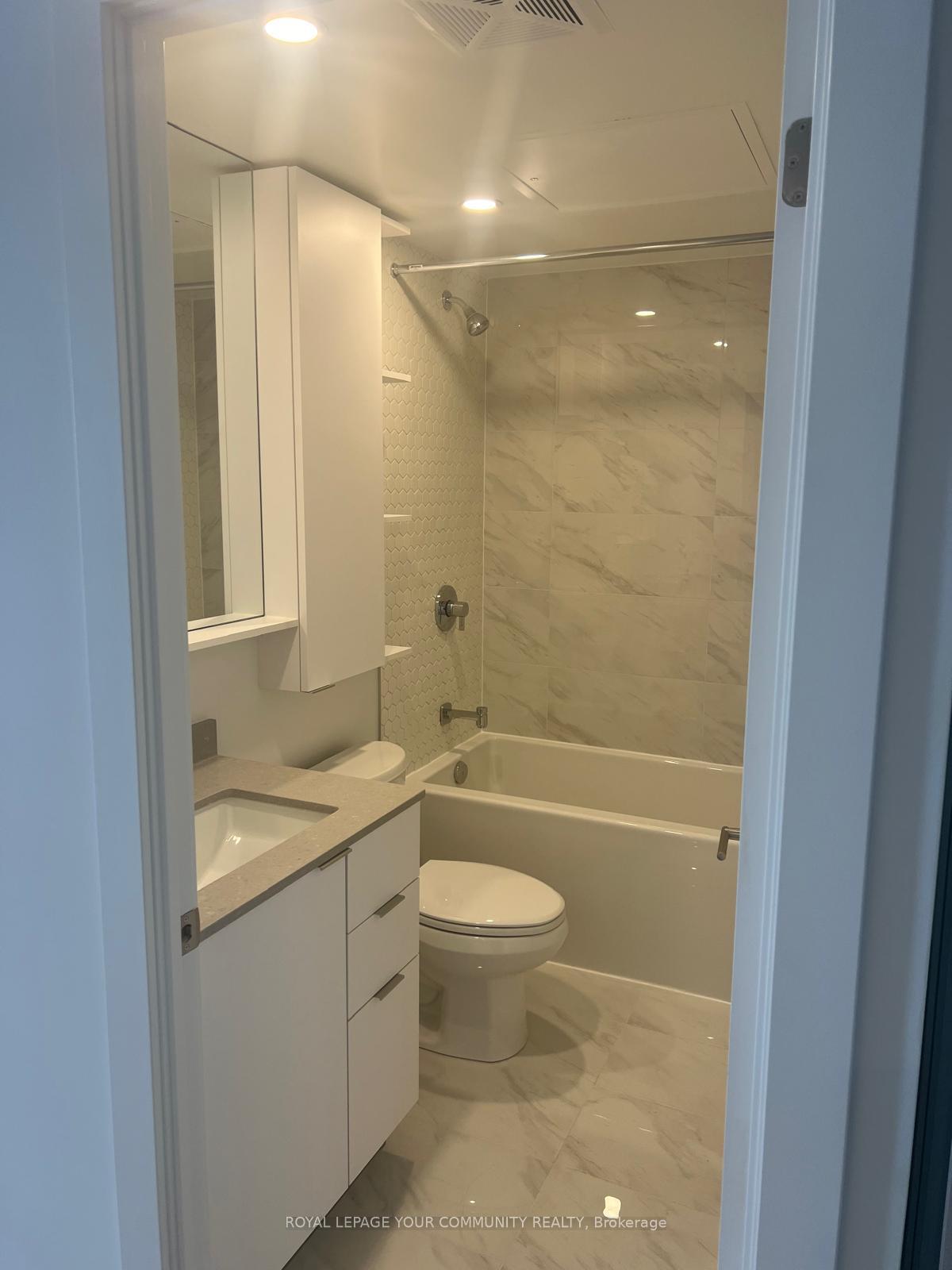Photo 9 of Unit 1106, 8 Cedarland Drive, Markham, Unionville — HOMEH