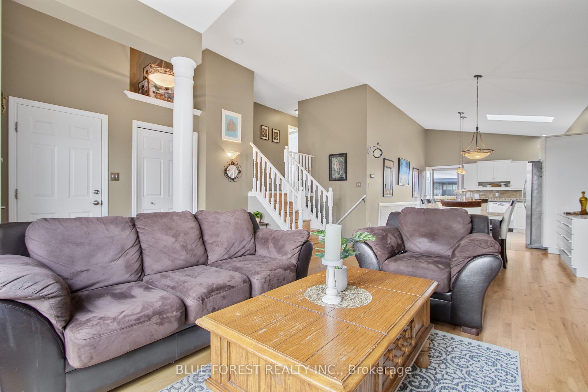 Photo 8 of 451 Highview Drive, St. Thomas — HOMEH