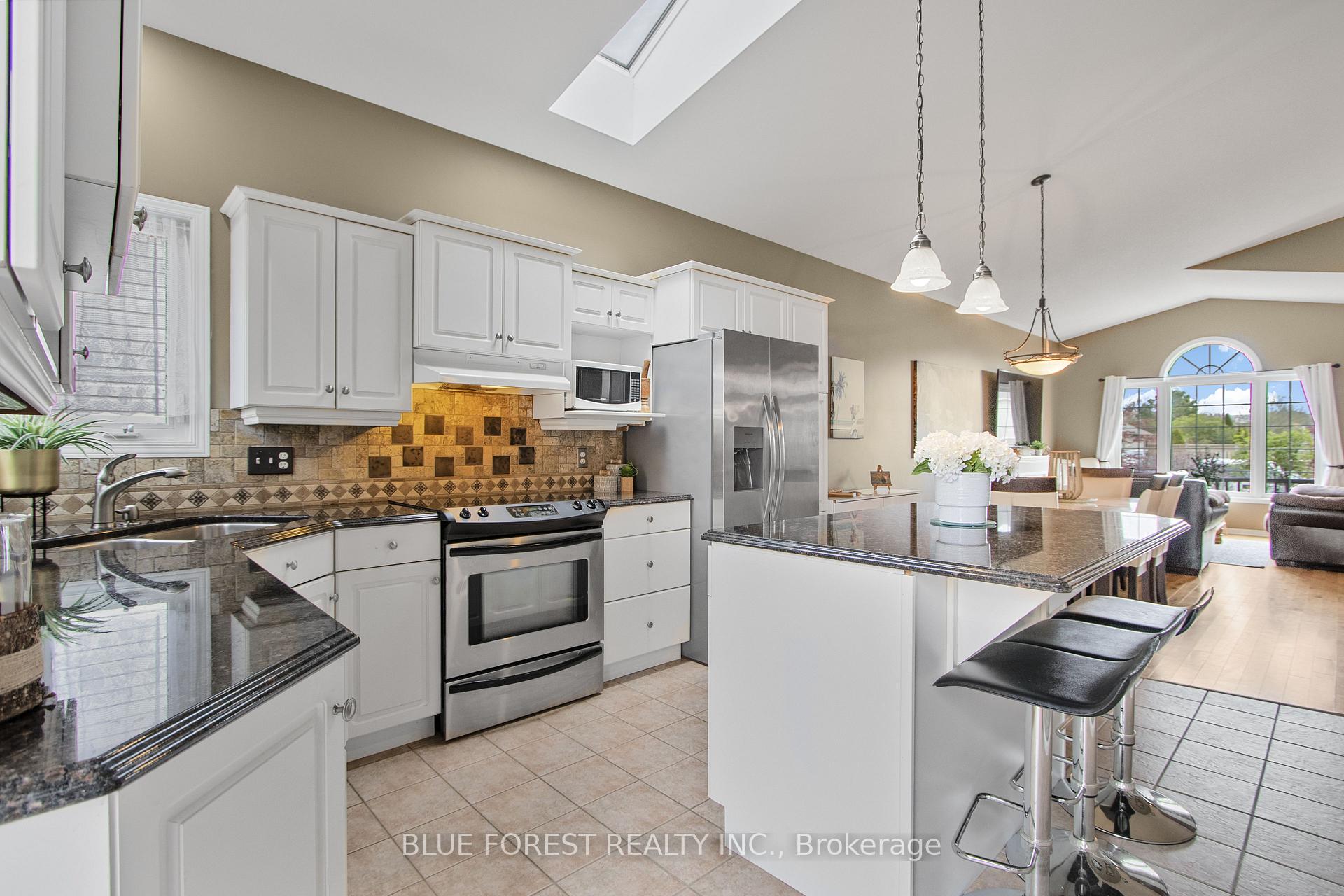 Photo 21 of 451 Highview Drive, St. Thomas — HOMEH