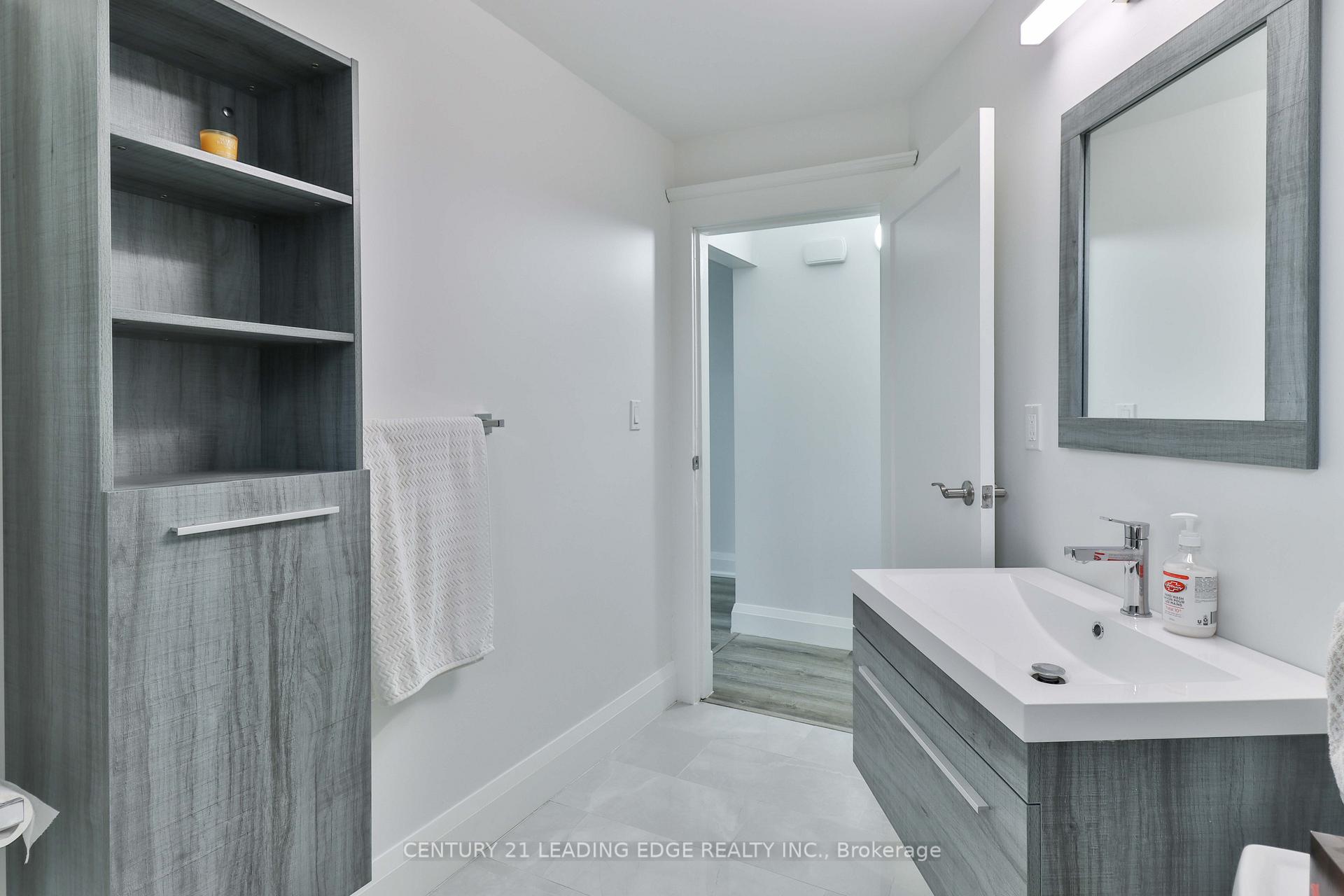 Photo 16 of 487 Eagle Street, Newmarket, Central Newmarket — HOMEH