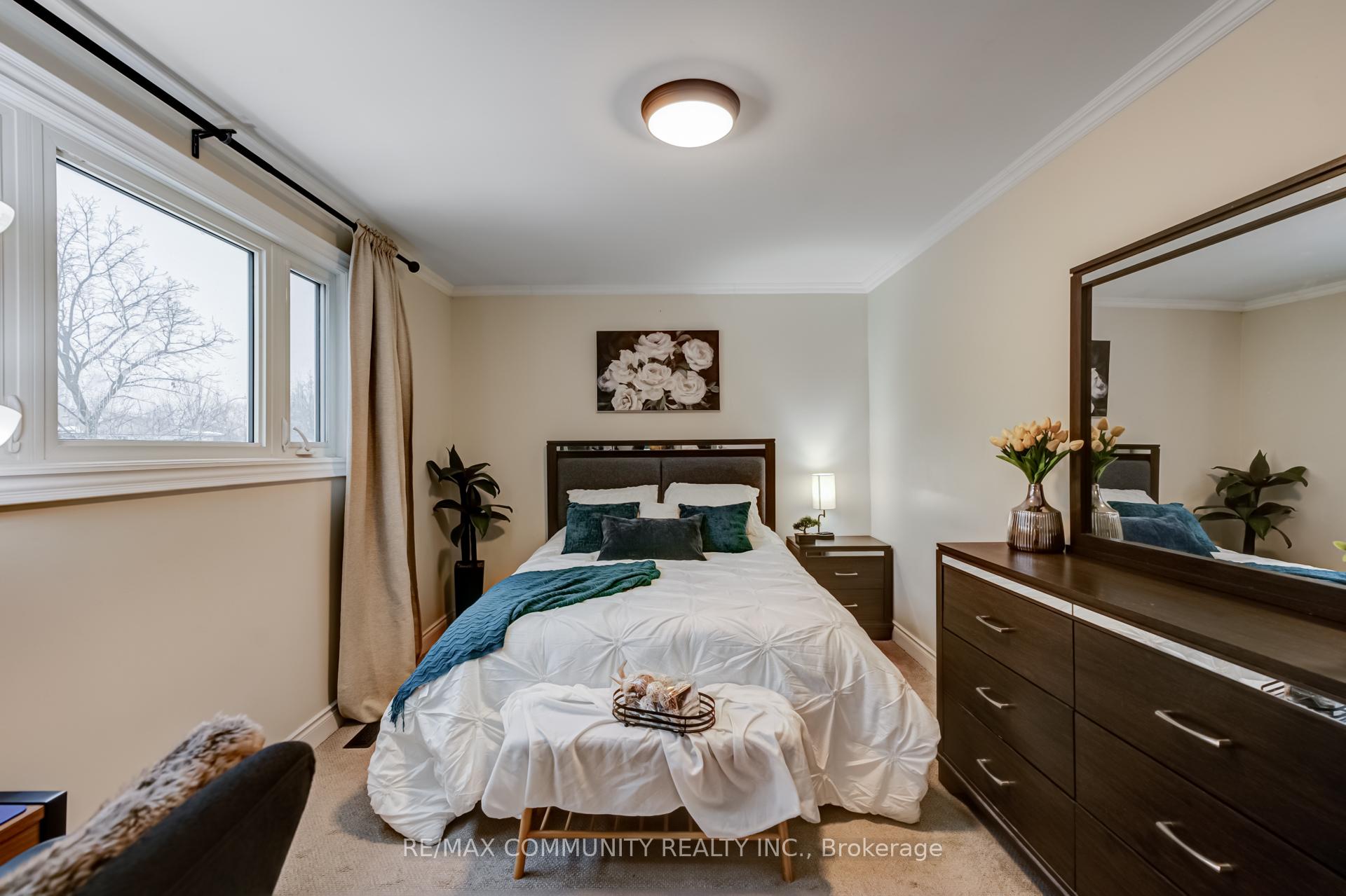 Photo 13 of 409 Maplewood Drive, Oshawa, O'Neill — HOMEH