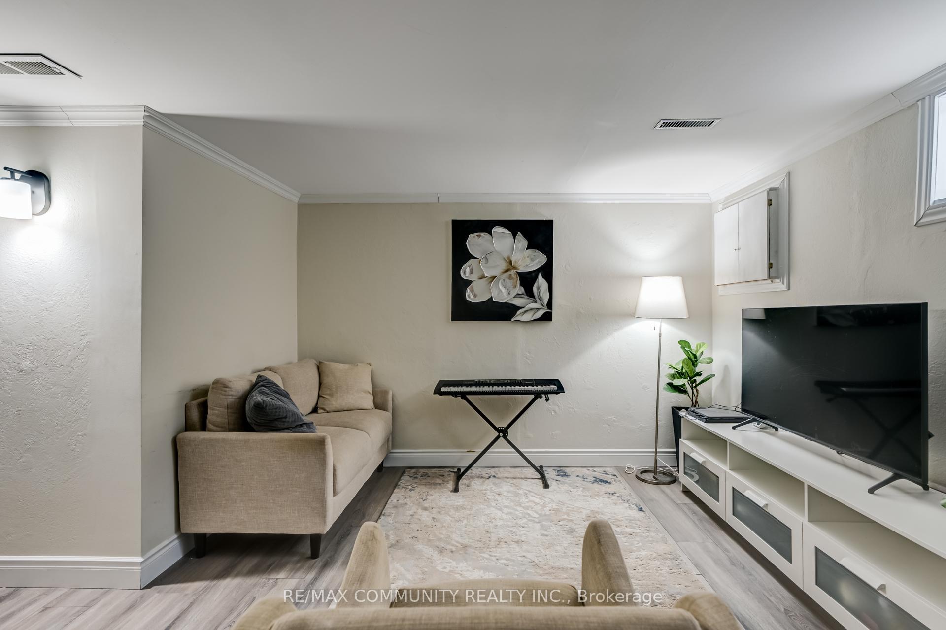 Photo 21 of 409 Maplewood Drive, Oshawa, O'Neill — HOMEH