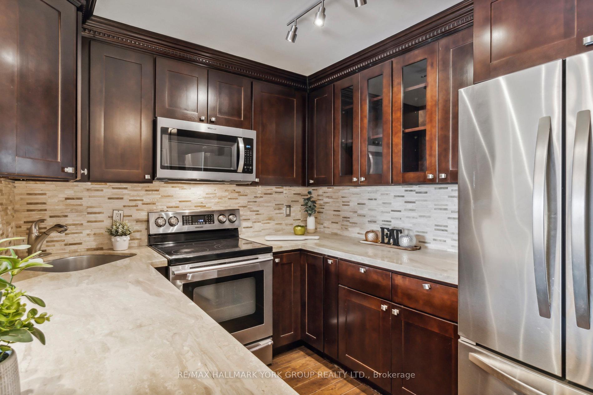 Photo 11 of Unit 1212, 11 Townsgate Drive, Vaughan, Crestwood-Springfarm-Yorkhill — HOMEH