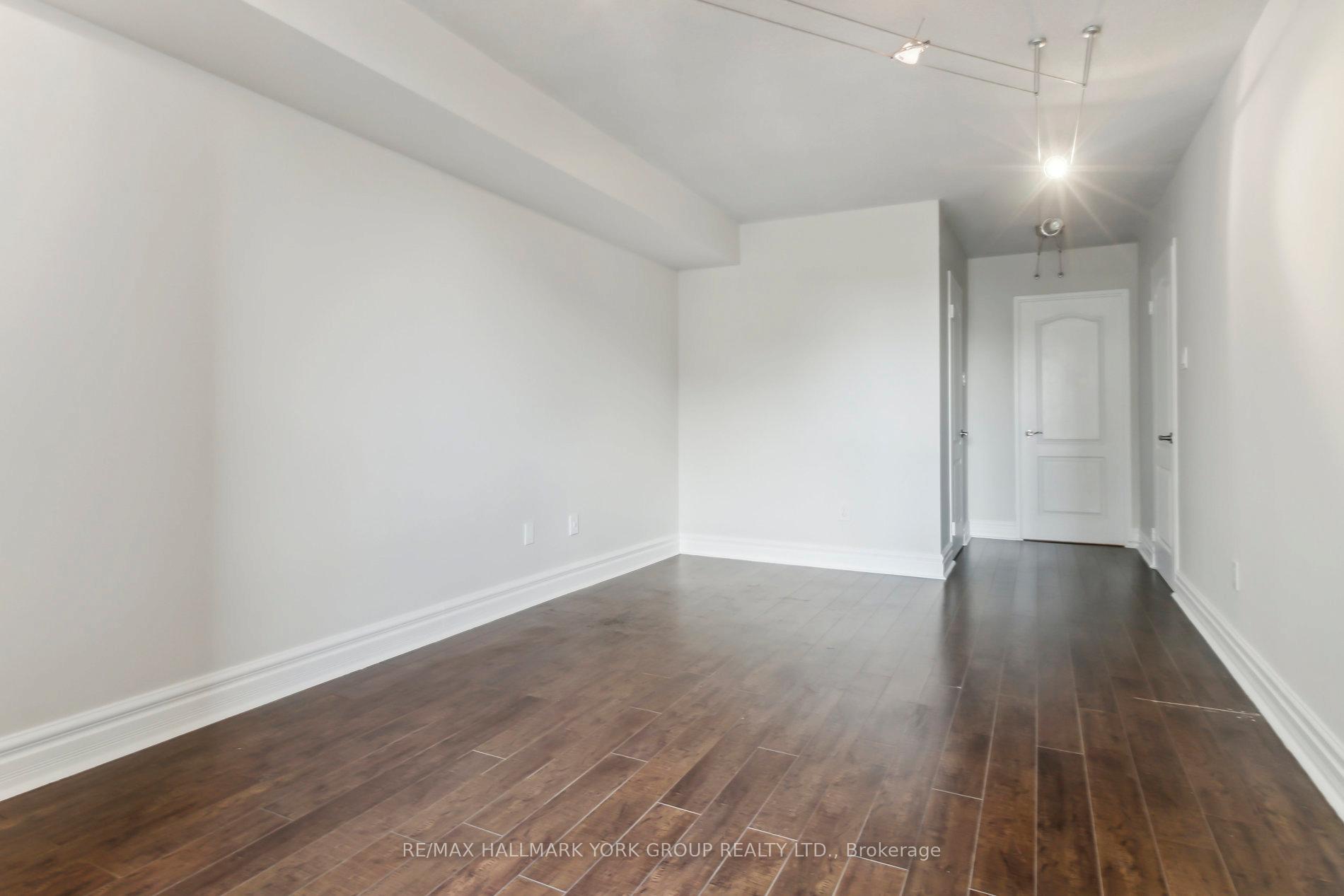Photo 15 of Unit 1212, 11 Townsgate Drive, Vaughan, Crestwood-Springfarm-Yorkhill — HOMEH