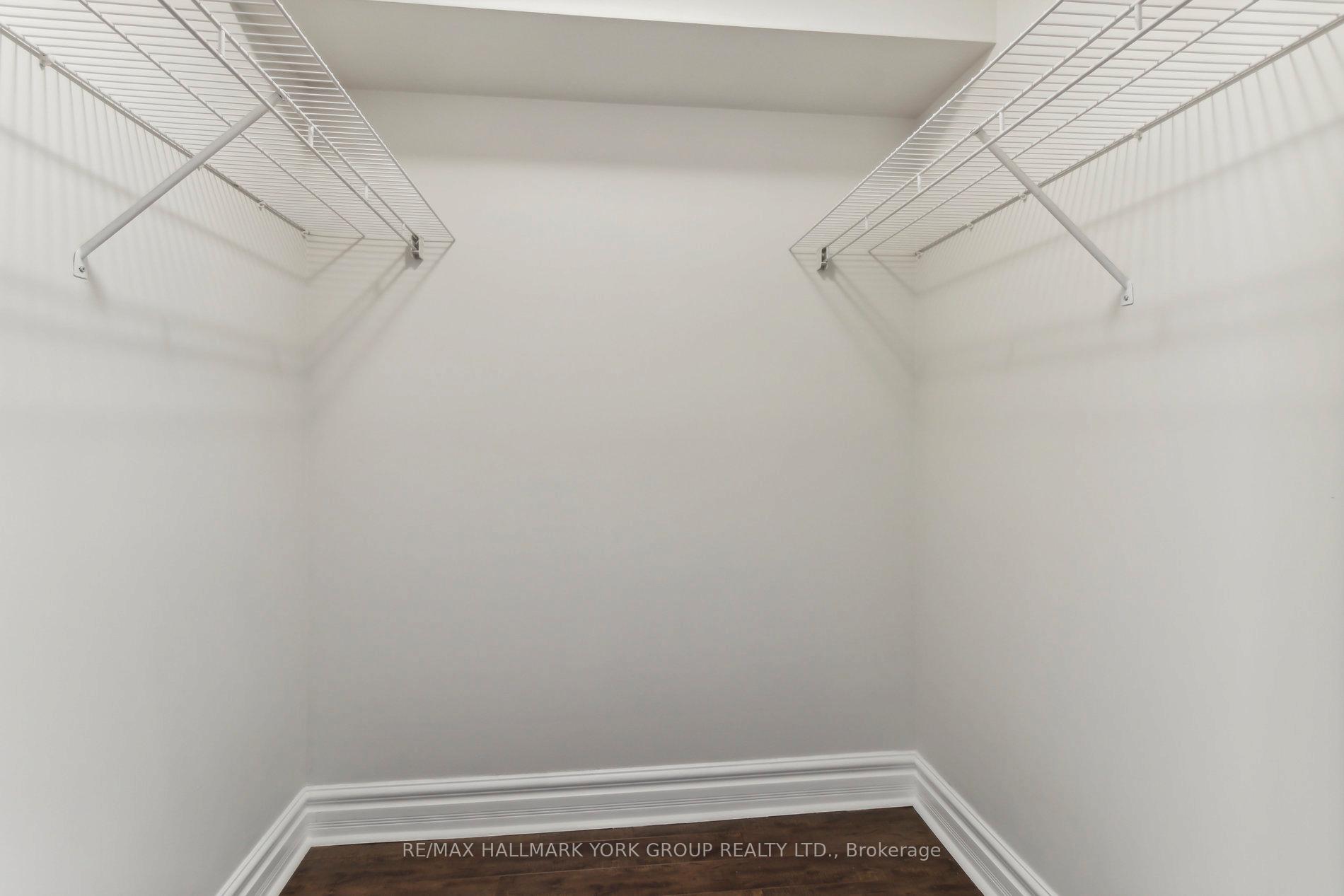Photo 12 of Unit 1212, 11 Townsgate Drive, Vaughan, Crestwood-Springfarm-Yorkhill — HOMEH
