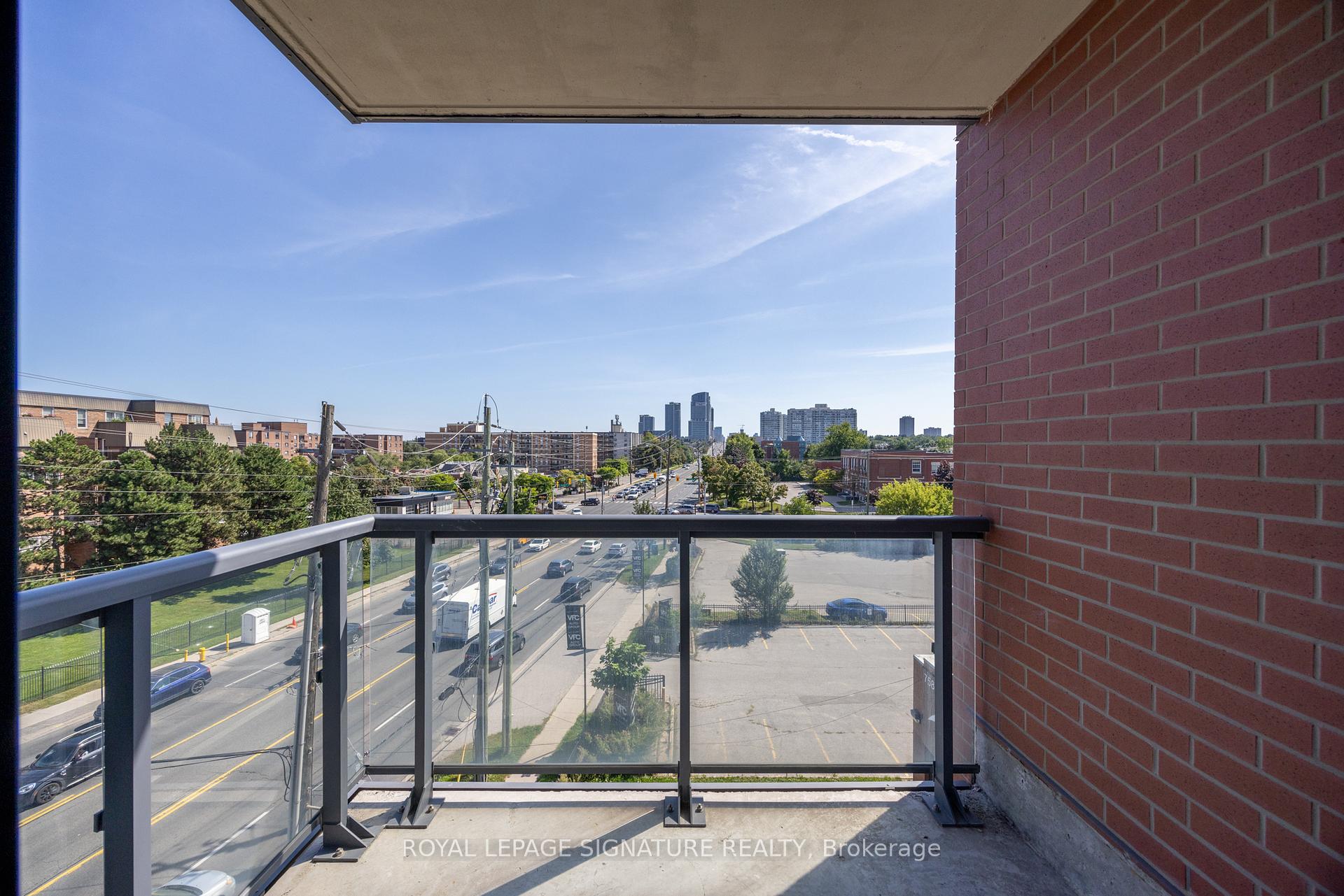 Photo 16 of Unit 531, 7608 Yonge Street, Vaughan, Crestwood-Springfarm-Yorkhill — HOMEH