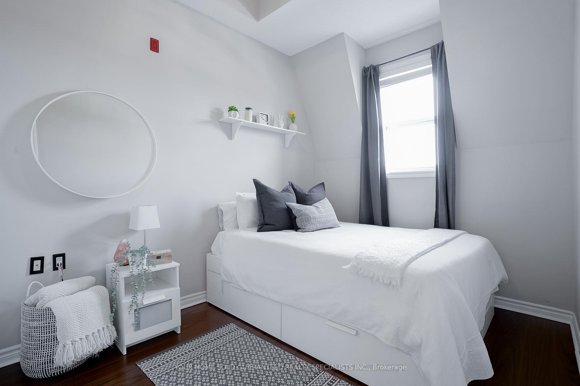 Photo 17 of Unit 511, 15450 Yonge Street, Aurora, Aurora Heights — HOMEH