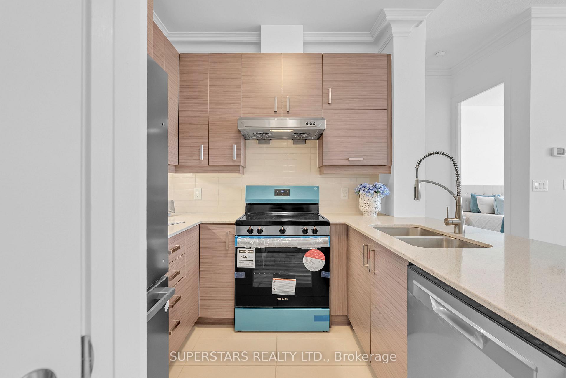 Photo 18 of Unit PH03, 1 Uptown Drive, Markham, Unionville — HOMEH