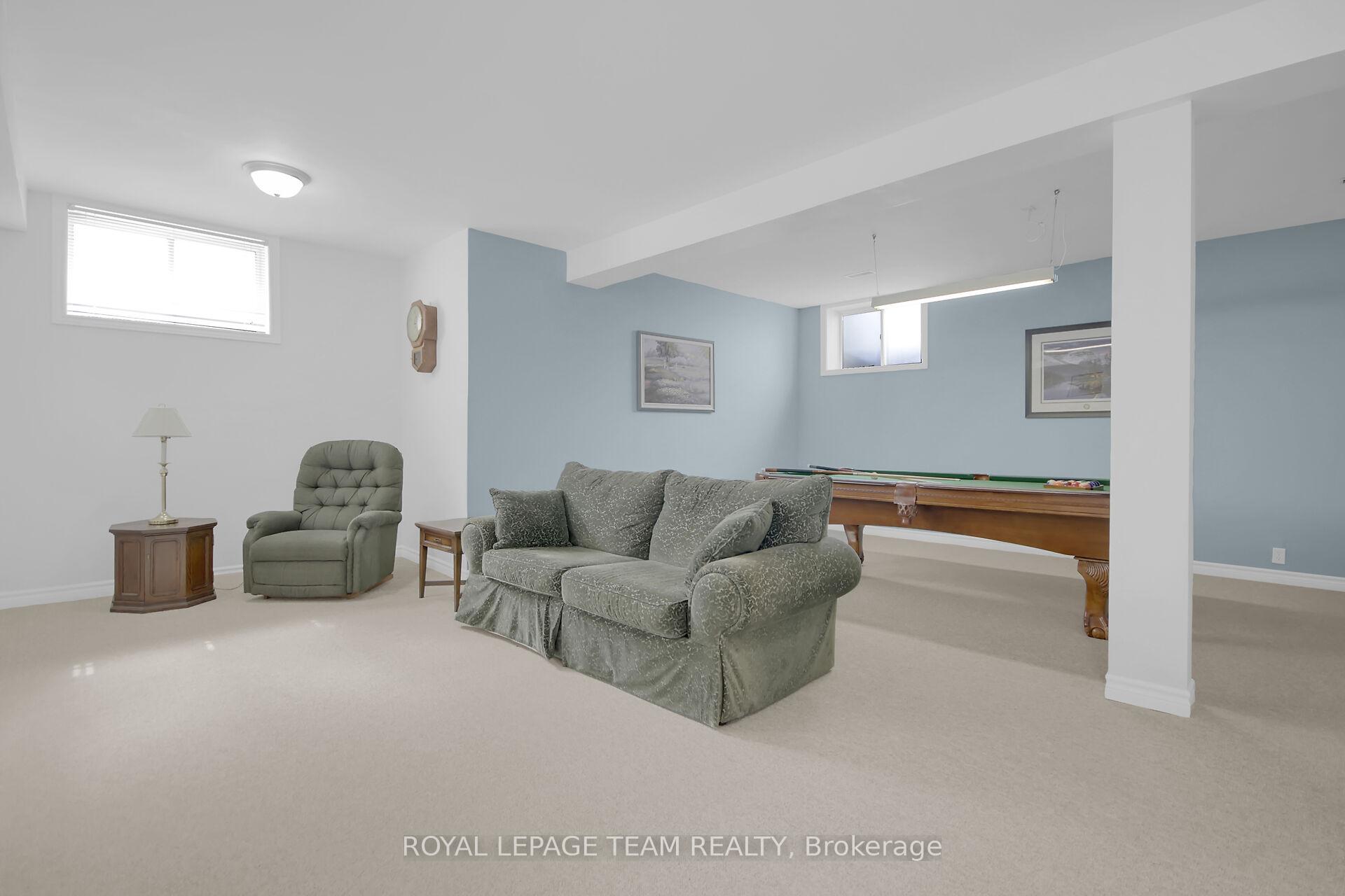 Photo 12 of 45 Amberlakes Drive, Ottawa, Stittsville (Central) — HOMEH