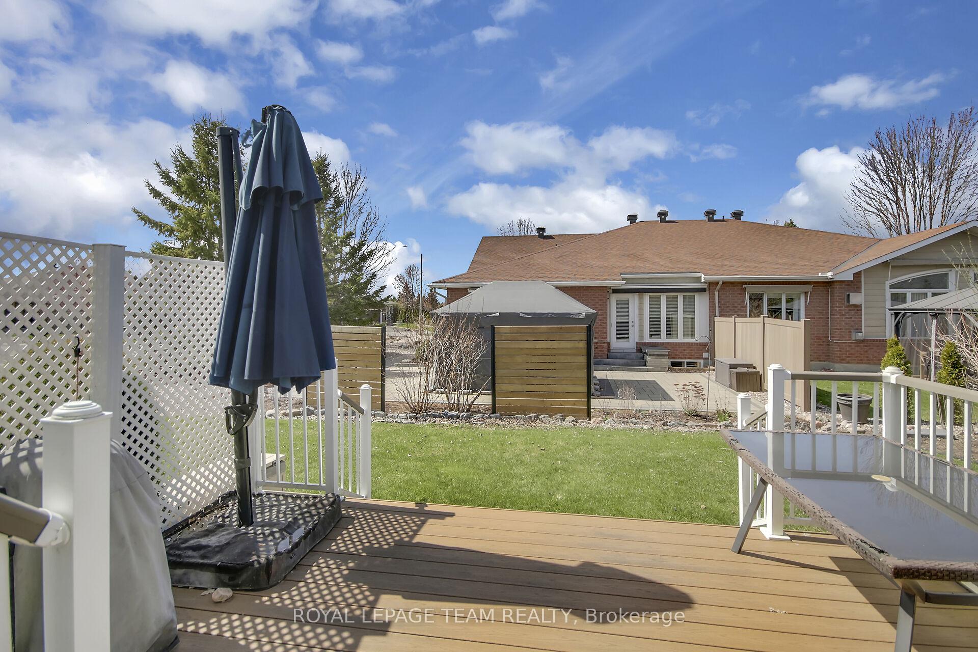 Photo 36 of 45 Amberlakes Drive, Ottawa, Stittsville (Central) — HOMEH