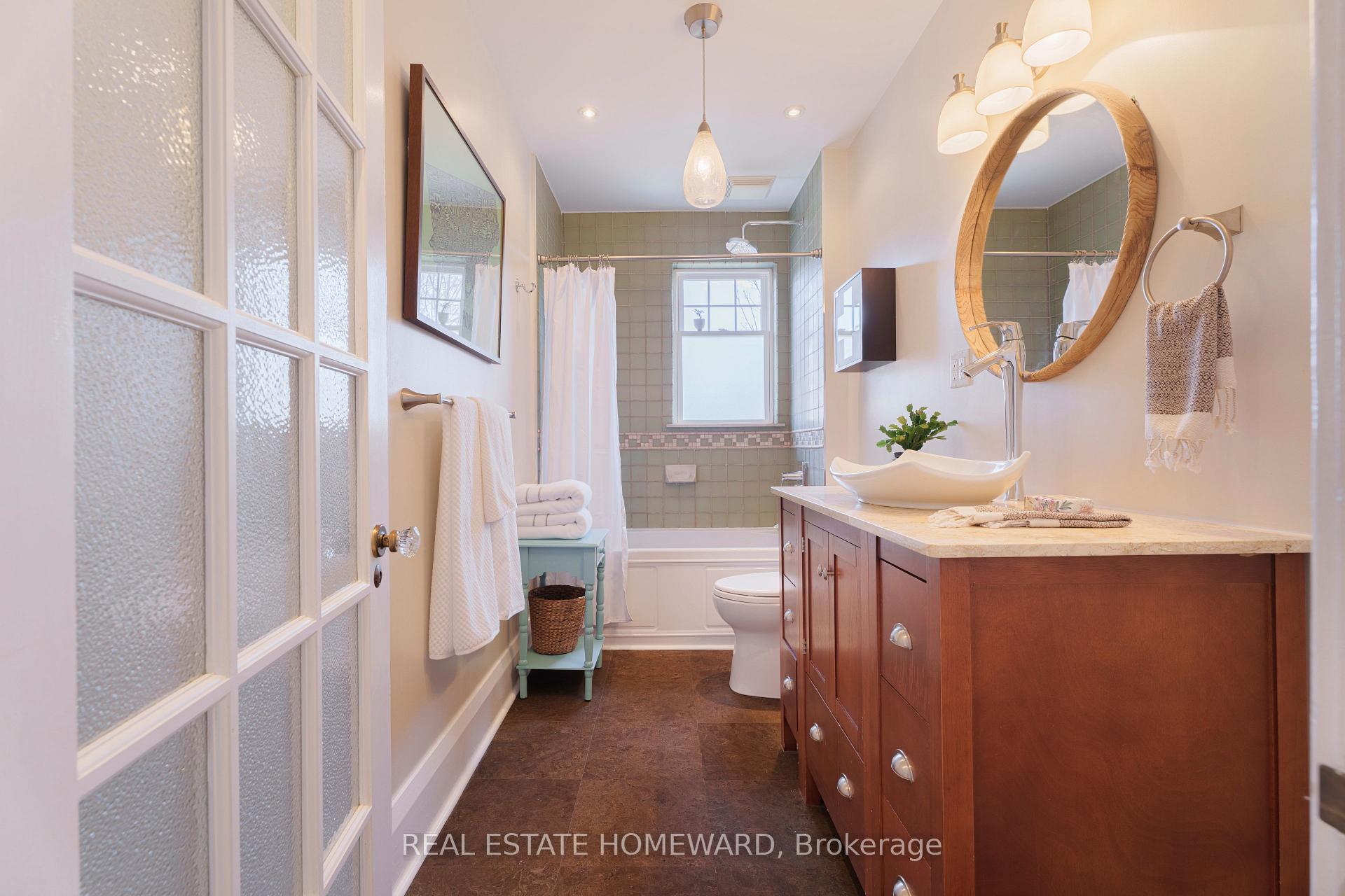 Photo 12 of 128 Bingham Avenue, Toronto, East End-Danforth — HOMEH