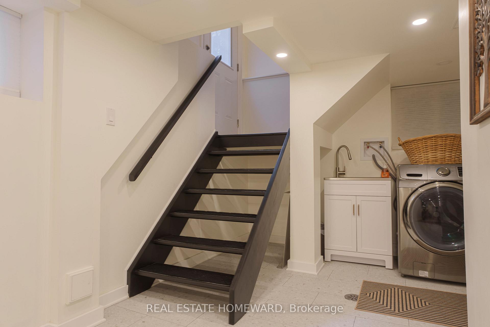 Photo 15 of 128 Bingham Avenue, Toronto, East End-Danforth — HOMEH