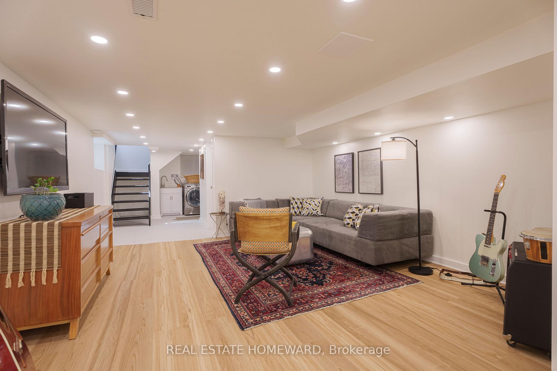 Photo 35 of 128 Bingham Avenue, Toronto, East End-Danforth — HOMEH