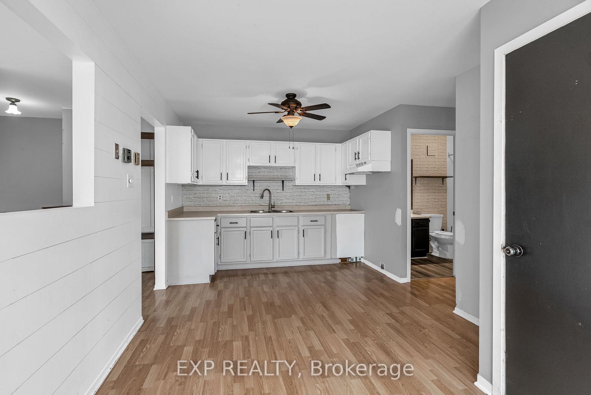 Photo 8 of 1820 Elgin Street, Cornwall — HOMEH